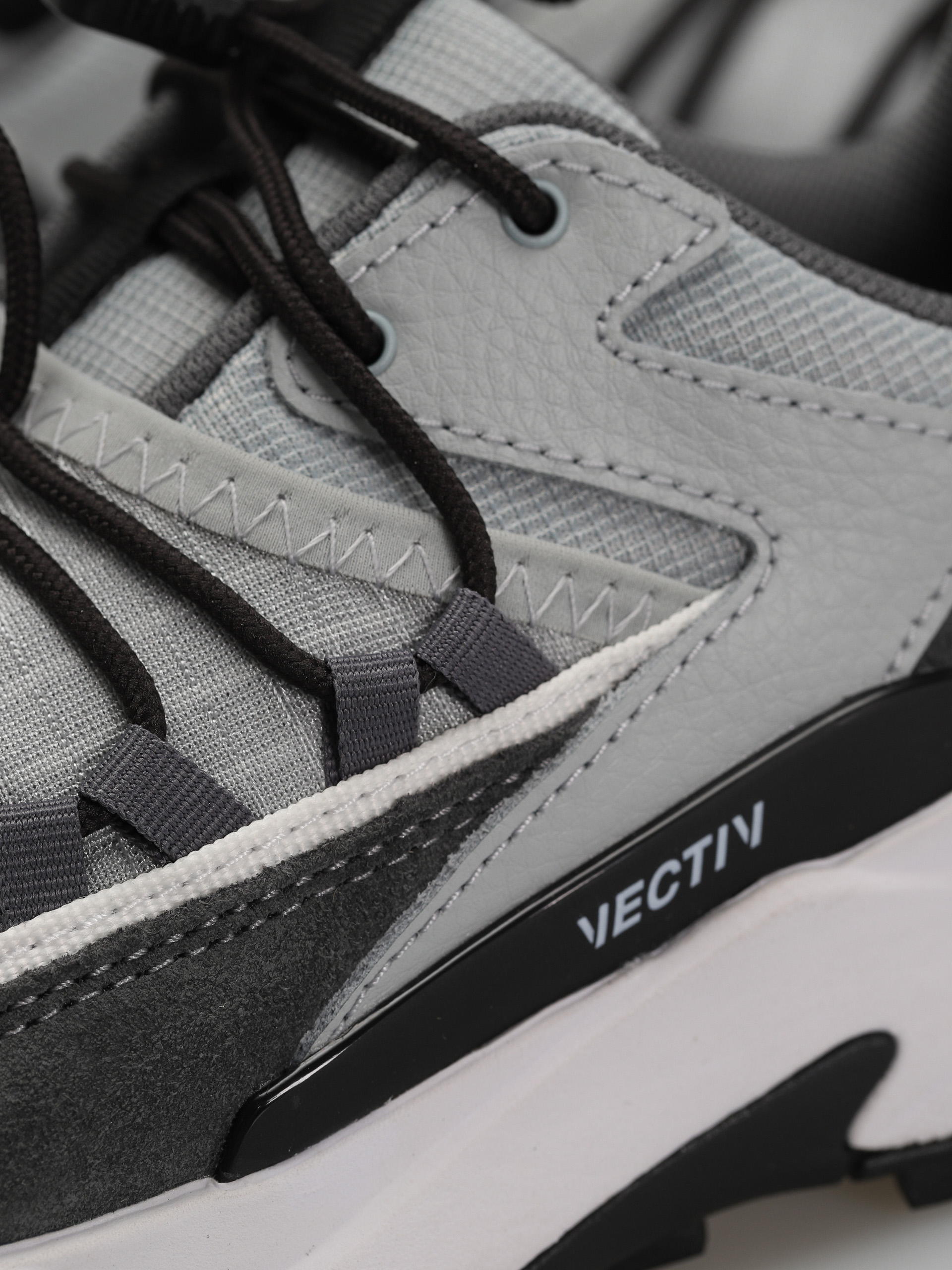 Обувки The North Face Vectiv Taraval Tech Wmn (high rise grey/smoked p)