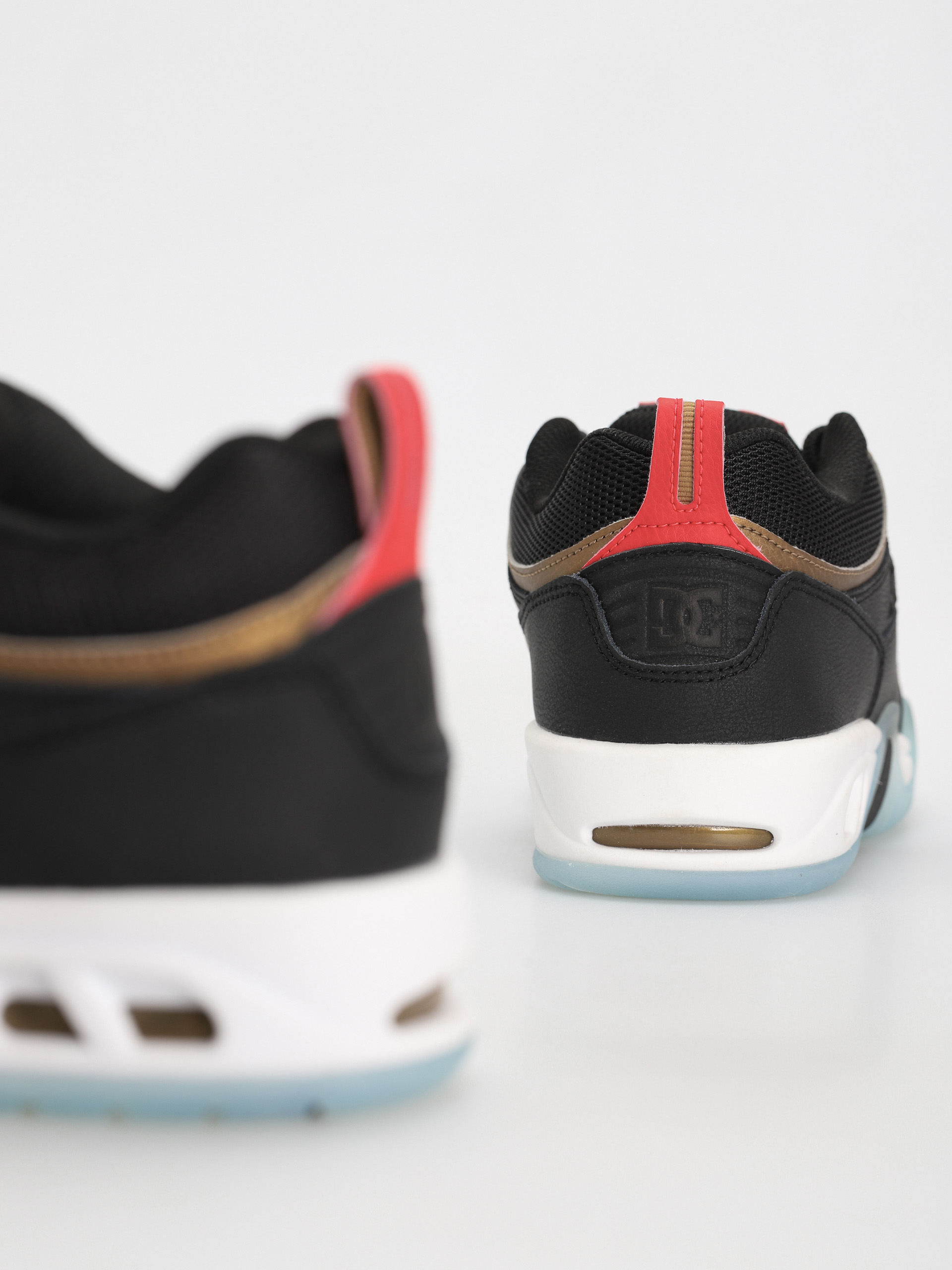 Обувки DC Truth Og (black/red/blue)