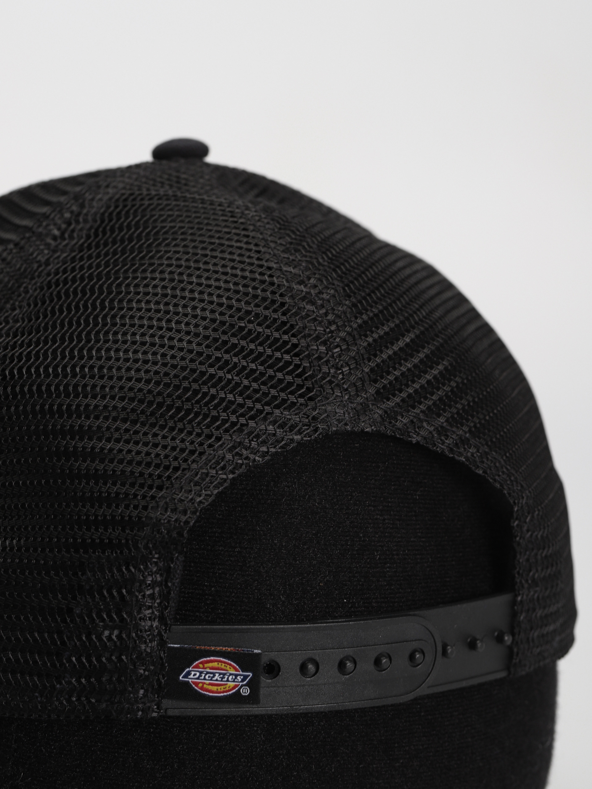 Шапка с козирка Dickies Hanston Trucker (black)