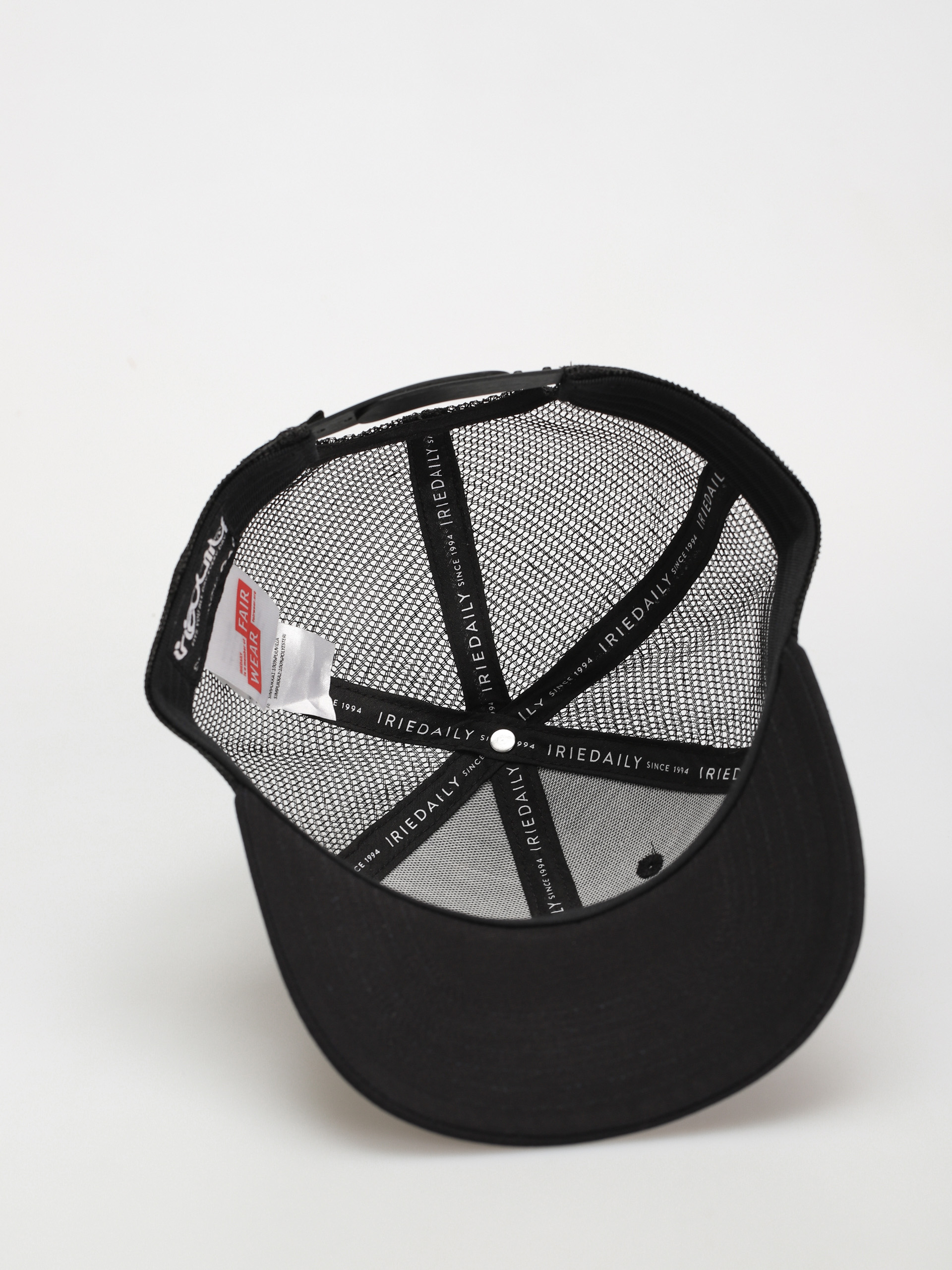 Шапка с козирка Iriedaily Daily Flag Meshcap (uni black)