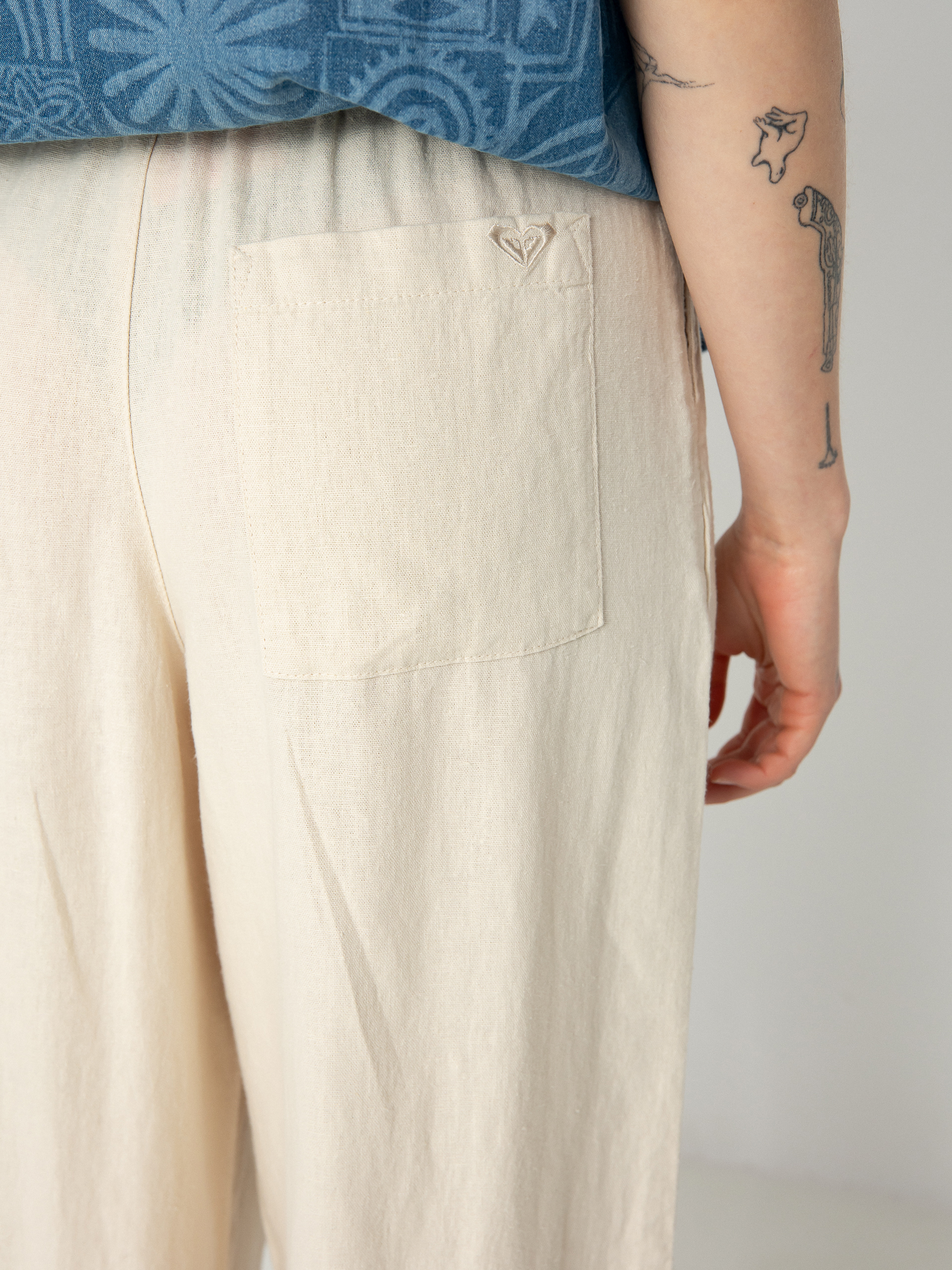 Панталони Roxy Lekeitio Break Mid Pant Wmn (tapioca)