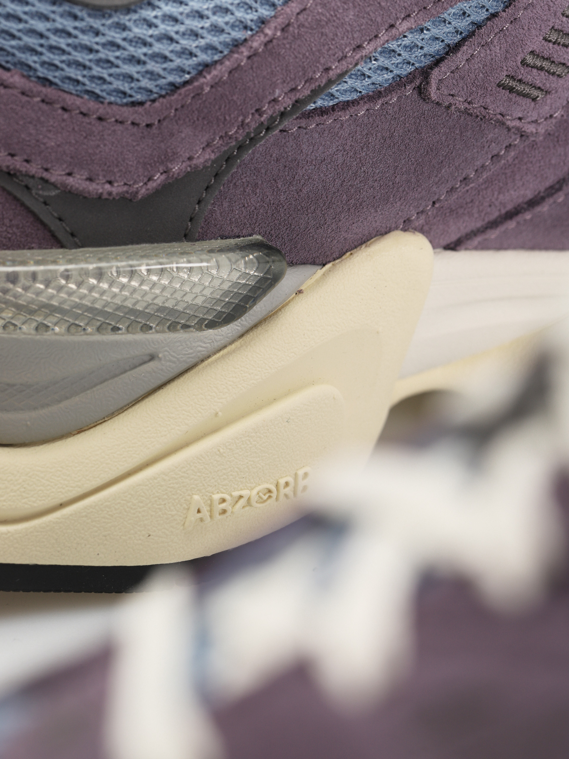 Обувки New Balance 9060 (shadow purple)