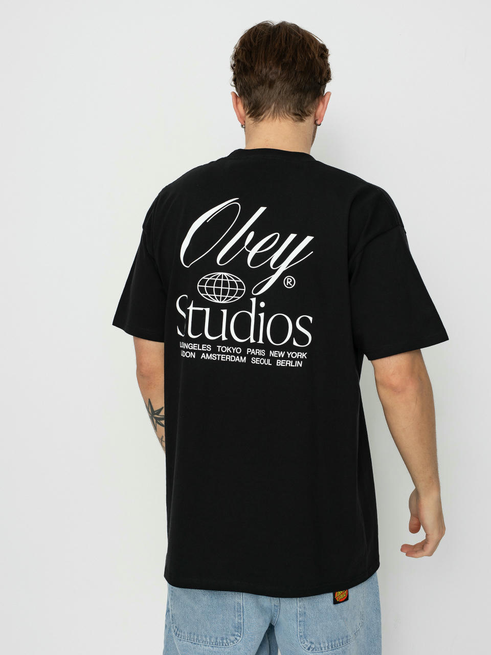 Тениска OBEY Studios Worldwide (black)