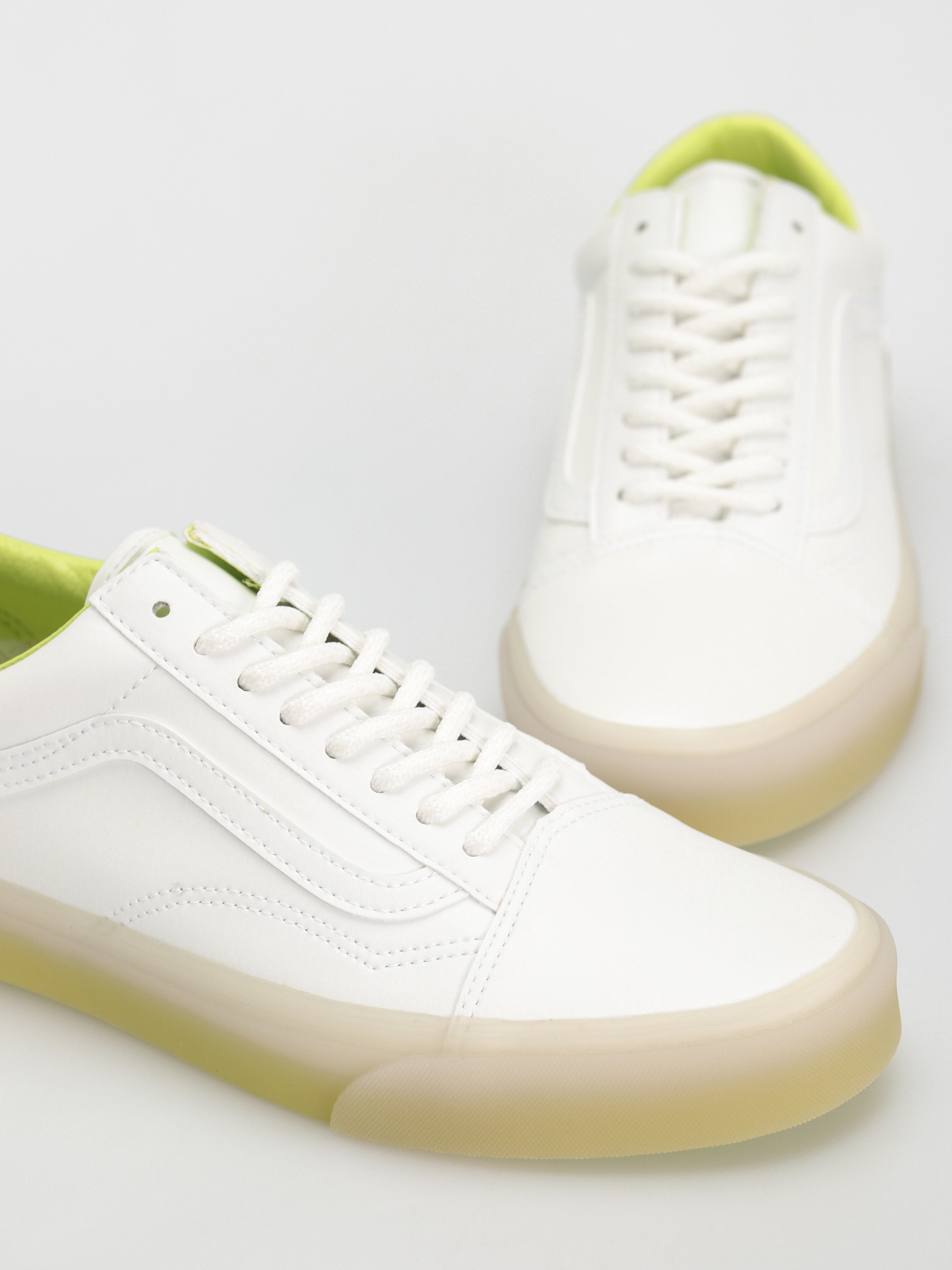 Обувки Vans Old Skool (glow to the flo' white)