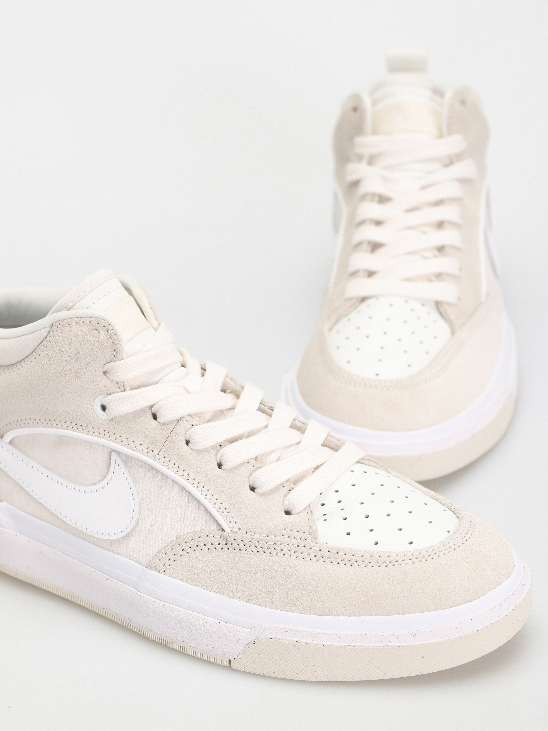 Обувки Nike SB React Leo (phantom/white summit white phantom)