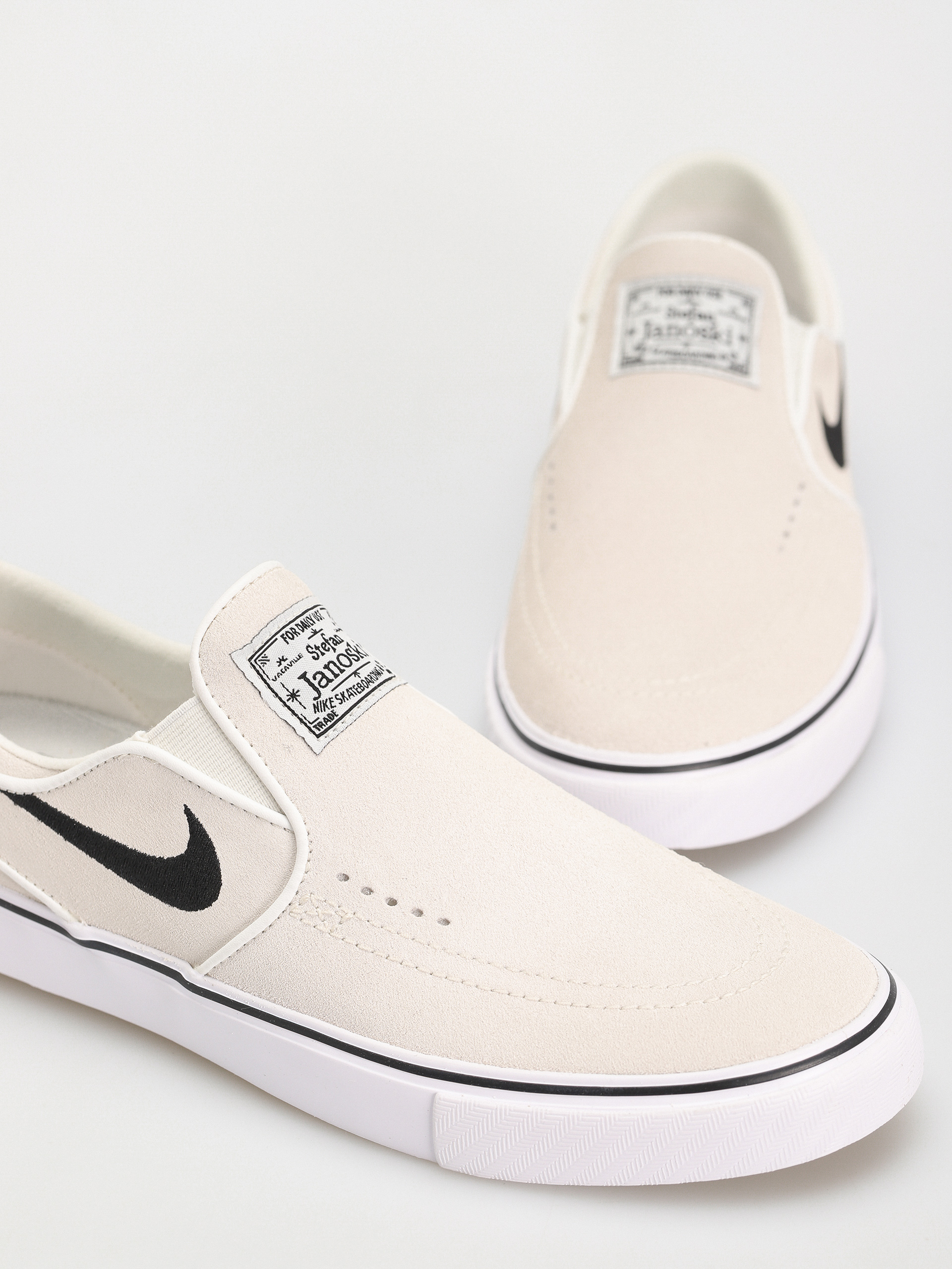 Обувки Nike SB Janoski+ Slip (summit white/black summit white white)