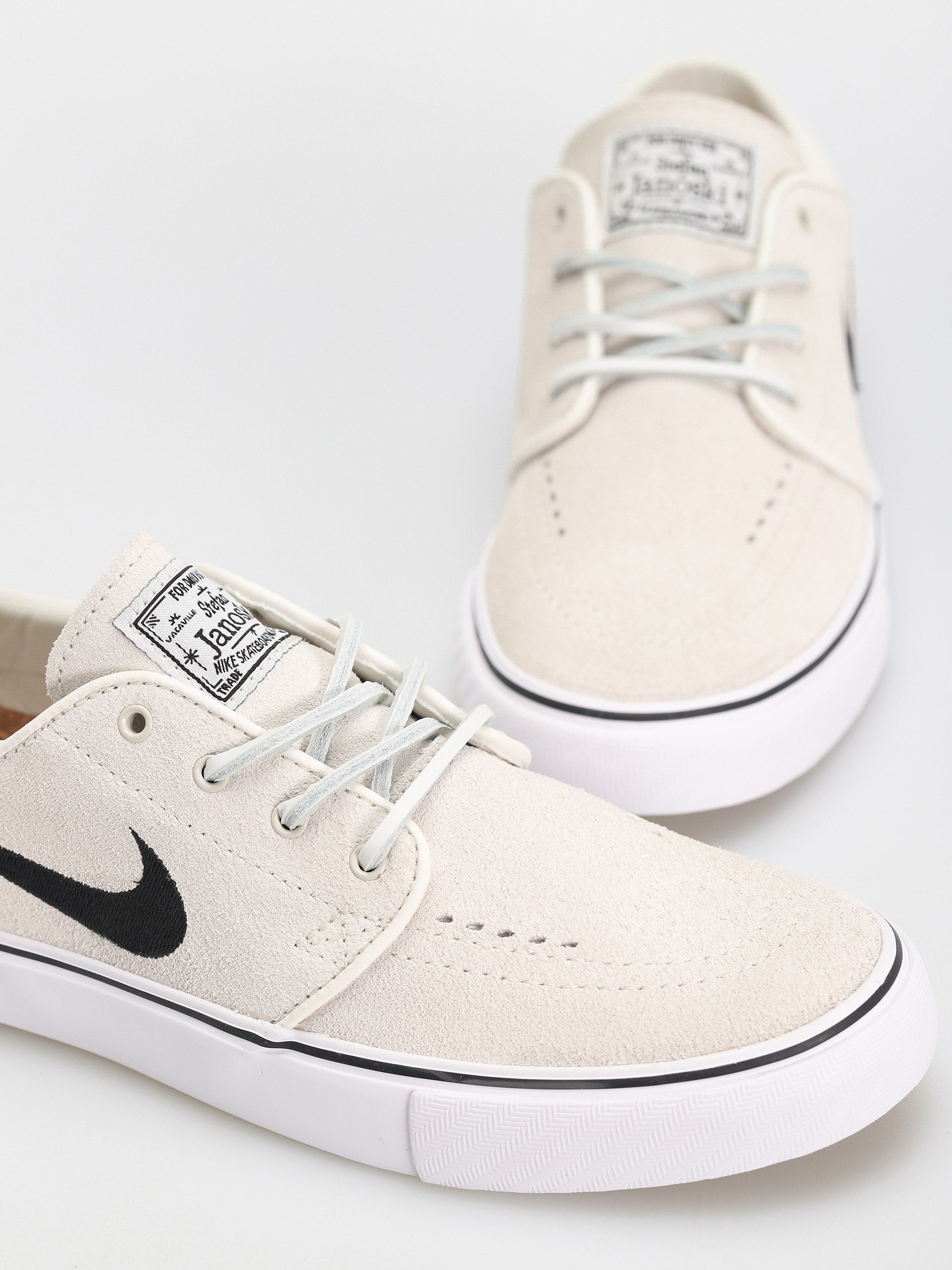 Обувки Nike SB Zoom Janoski Og+ (summit white/black summit white white)