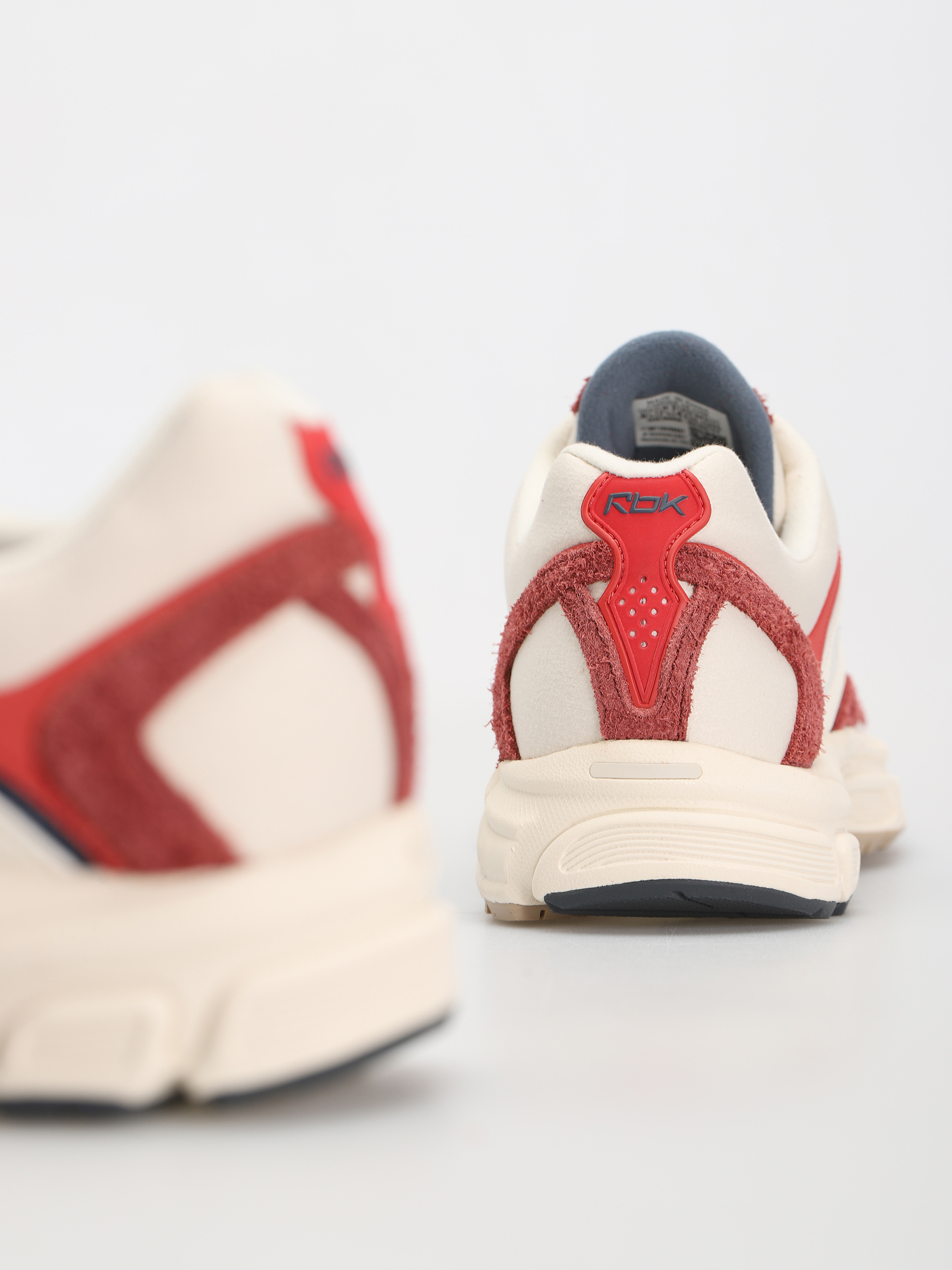 Обувки Reebok Rbk Premier Trinity (vntgchlk/rggdmarn/rylslt)