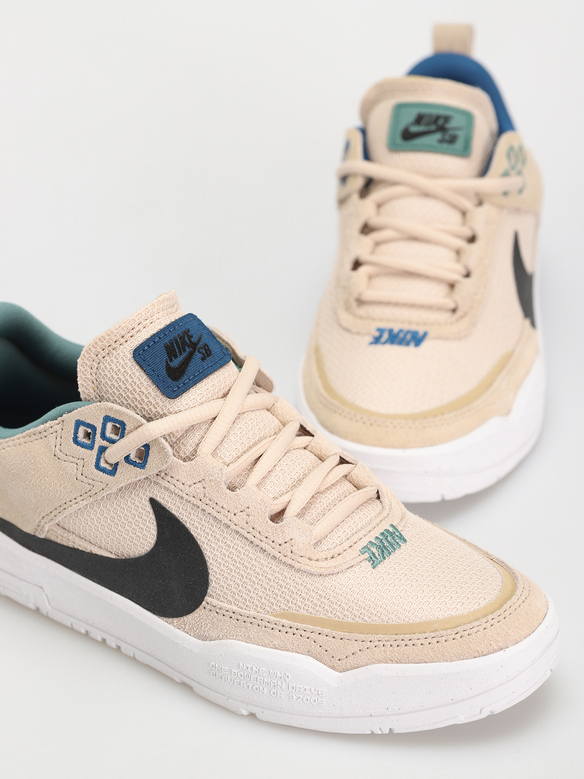 Обувки Nike SB Day One JR (sanddrift/black court blue bicoastal)