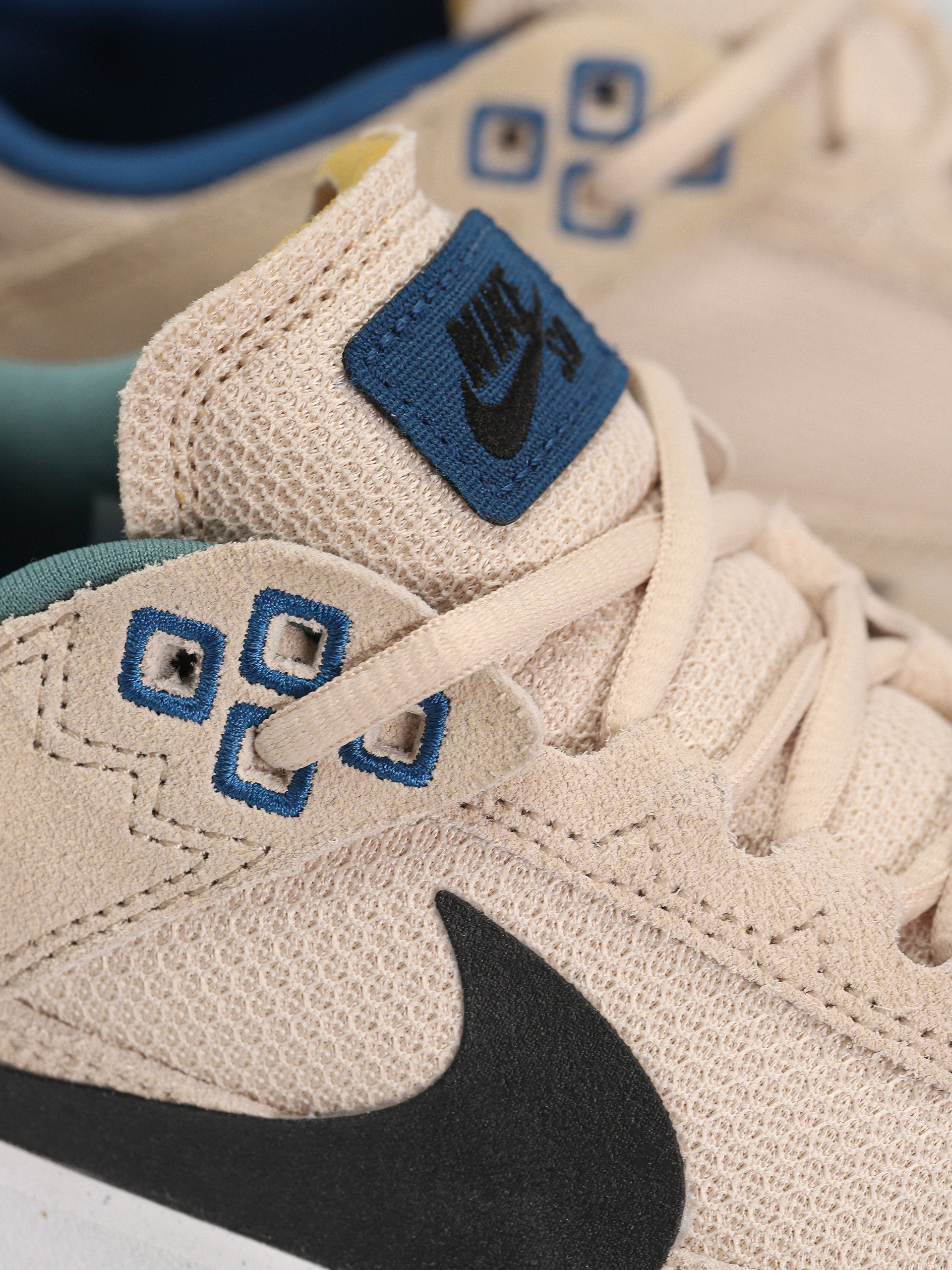 Обувки Nike SB Day One JR (sanddrift/black court blue bicoastal)