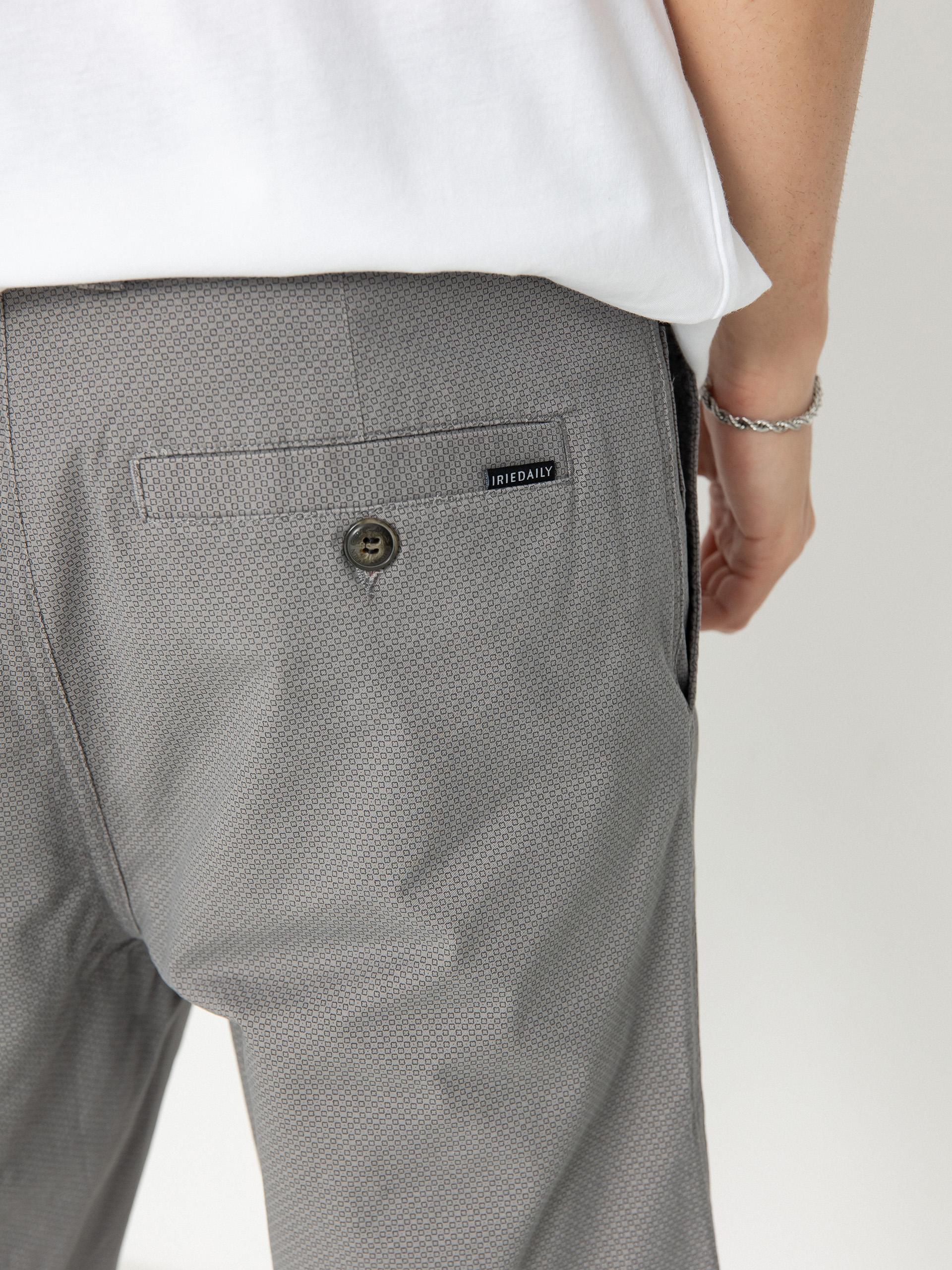 Къси панталони Iriedaily Love City (charcoal)