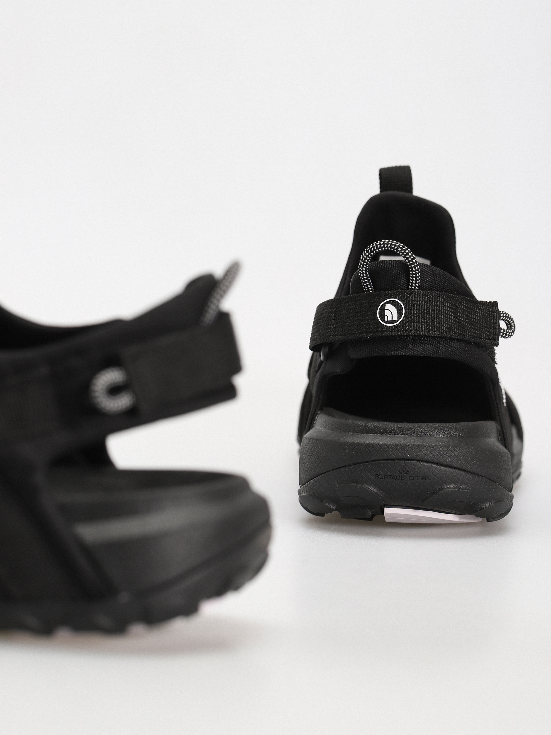 Сандали The North Face Explore Camp Shandal (tnf black/tnf black)