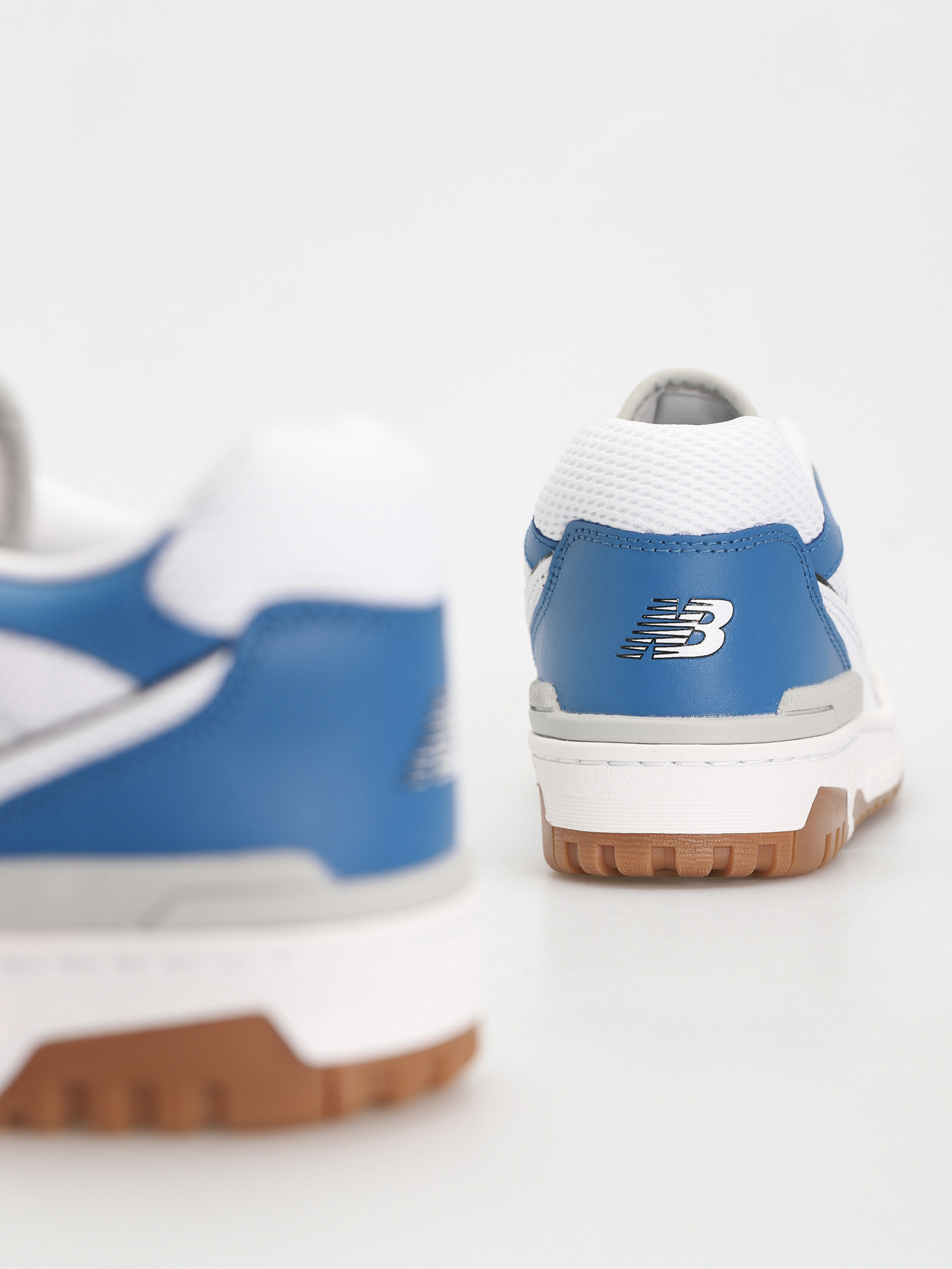 Обувки New Balance 550 (white blue gum)
