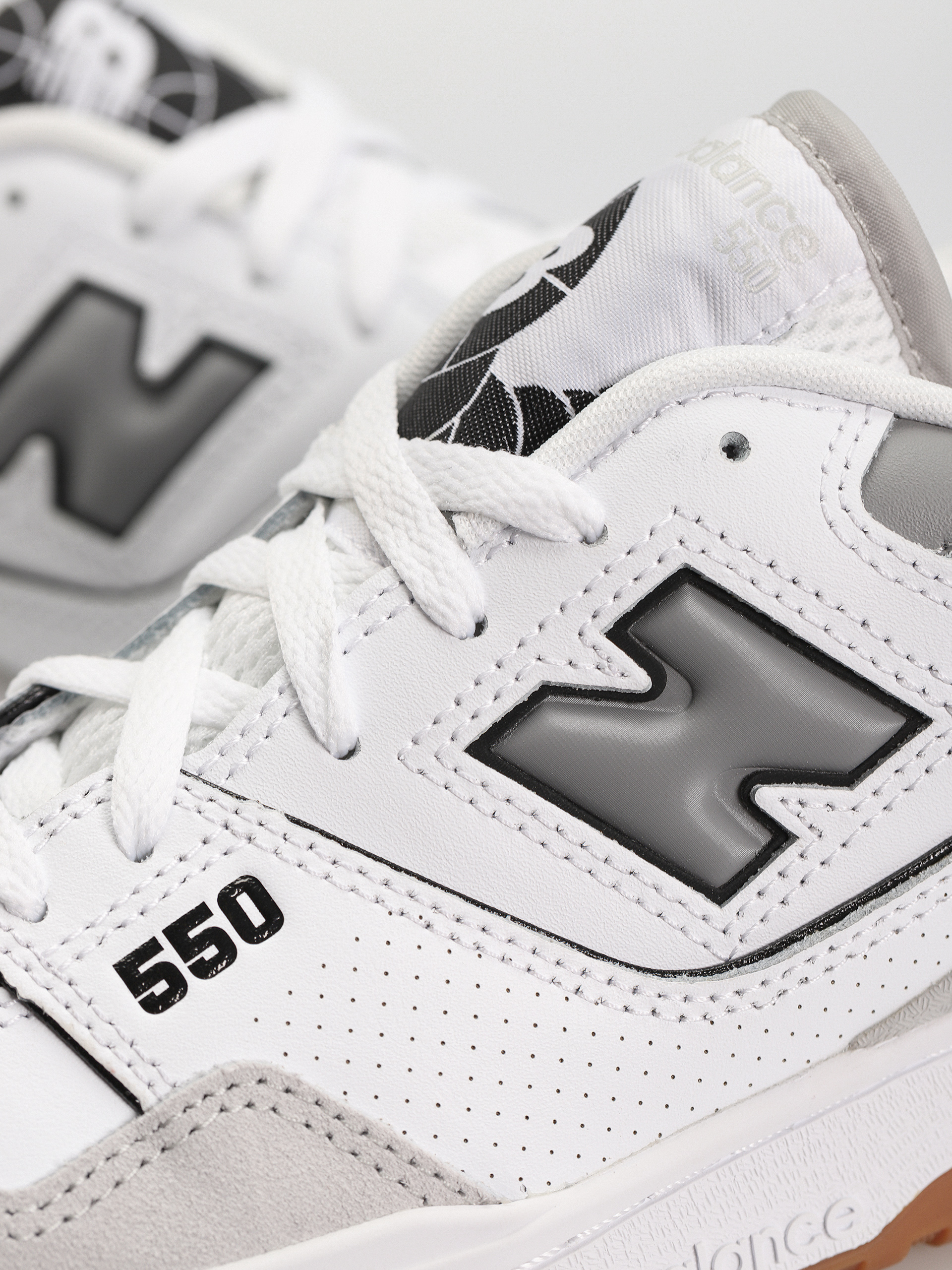 Обувки New Balance 550 (white slate grey)