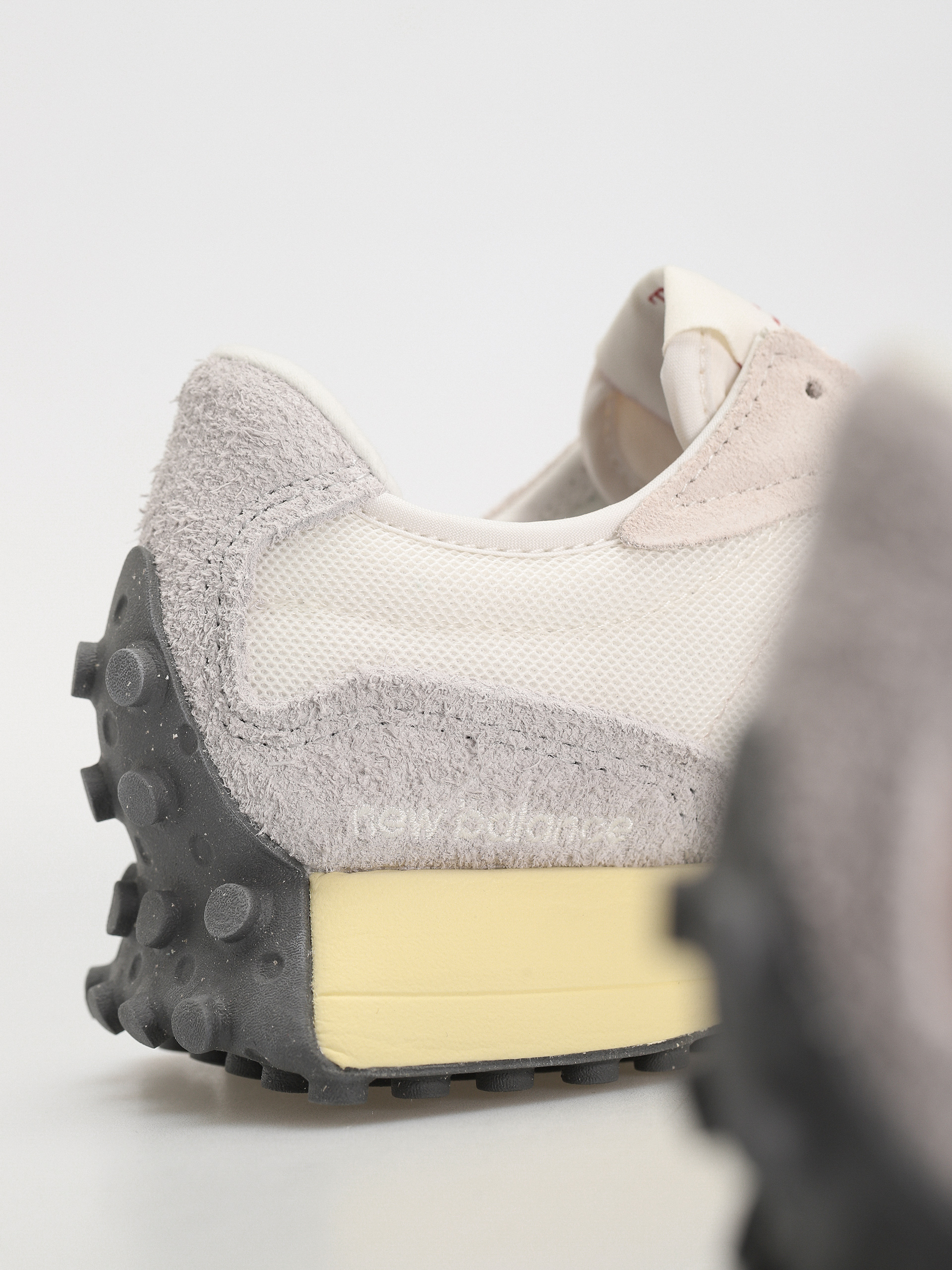 Обувки New Balance 327 (sea salt)