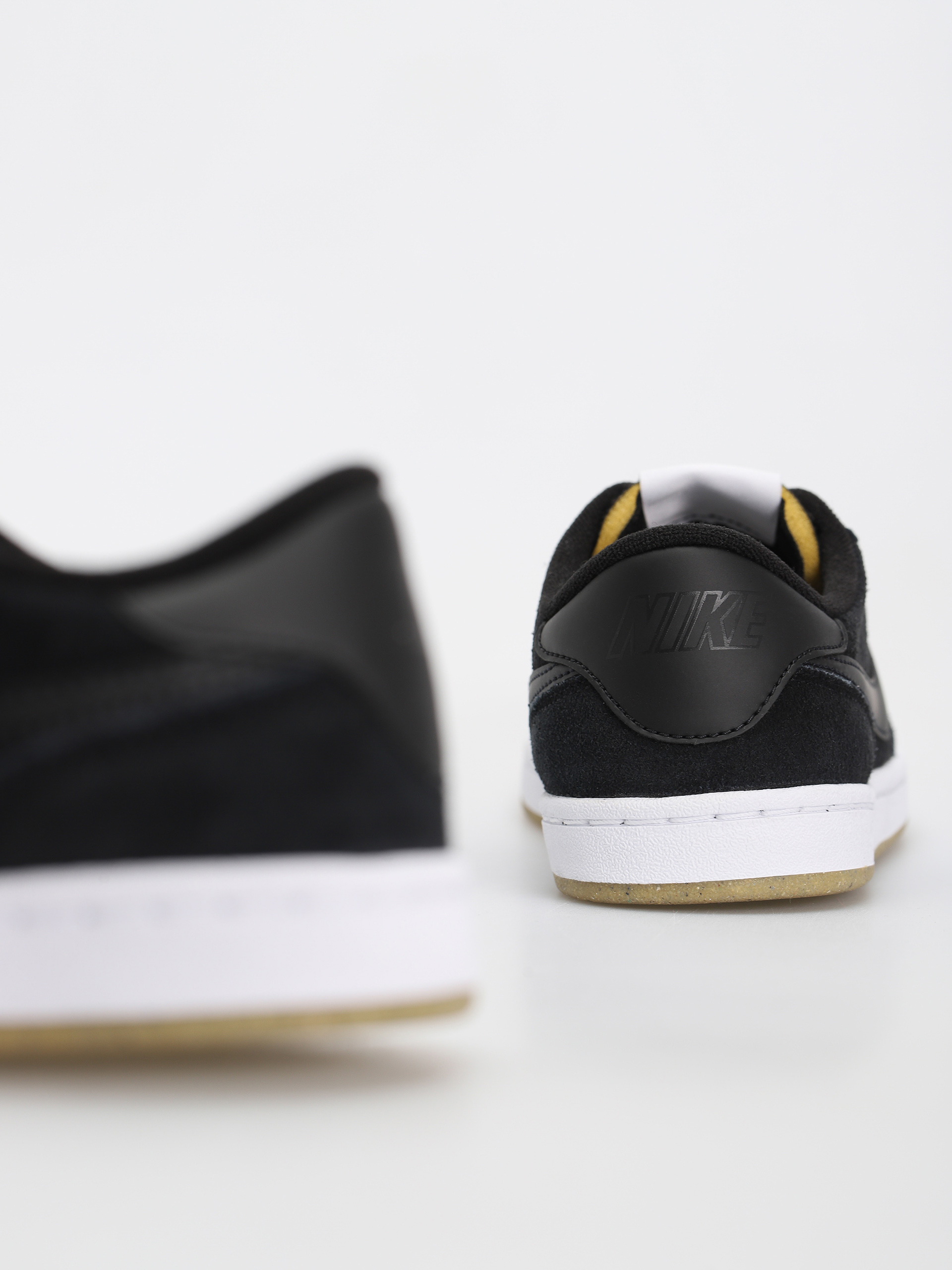 Обувки Nike SB FC Classic (black/black white vivid orange)