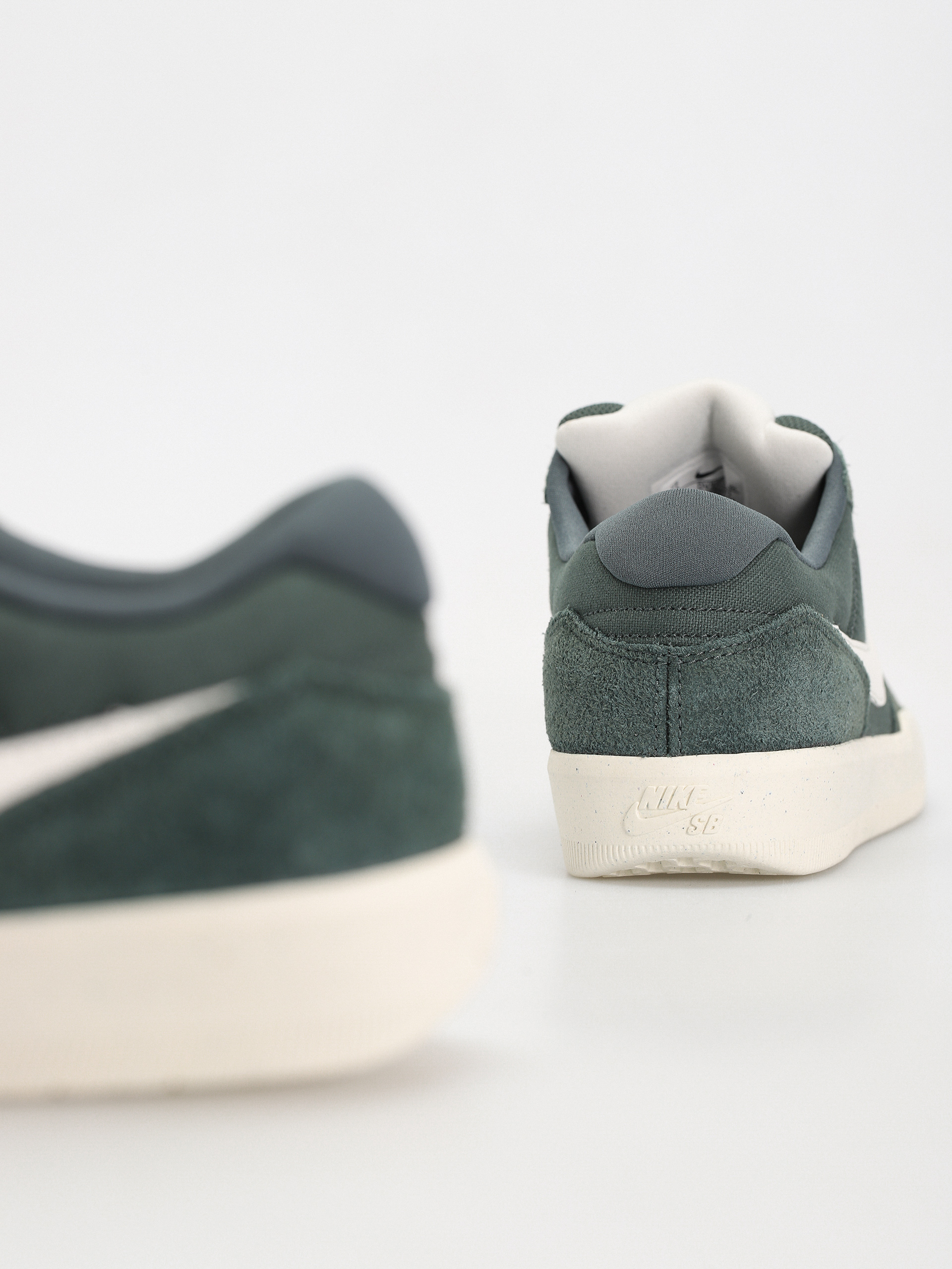 Обувки Nike SB Force 58 (vintage green/sail vintage green sail)