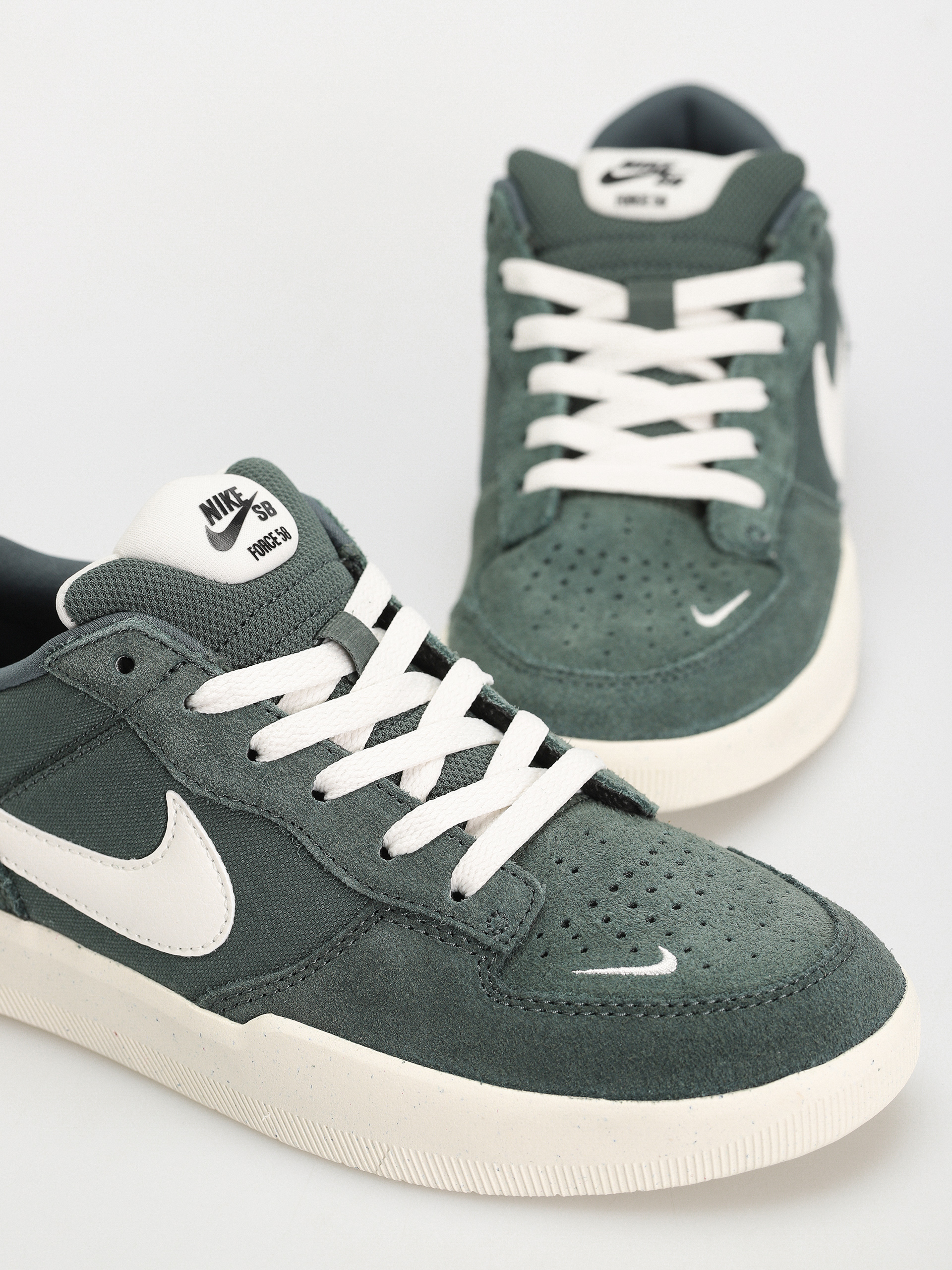 Обувки Nike SB Force 58 (vintage green/sail vintage green sail)