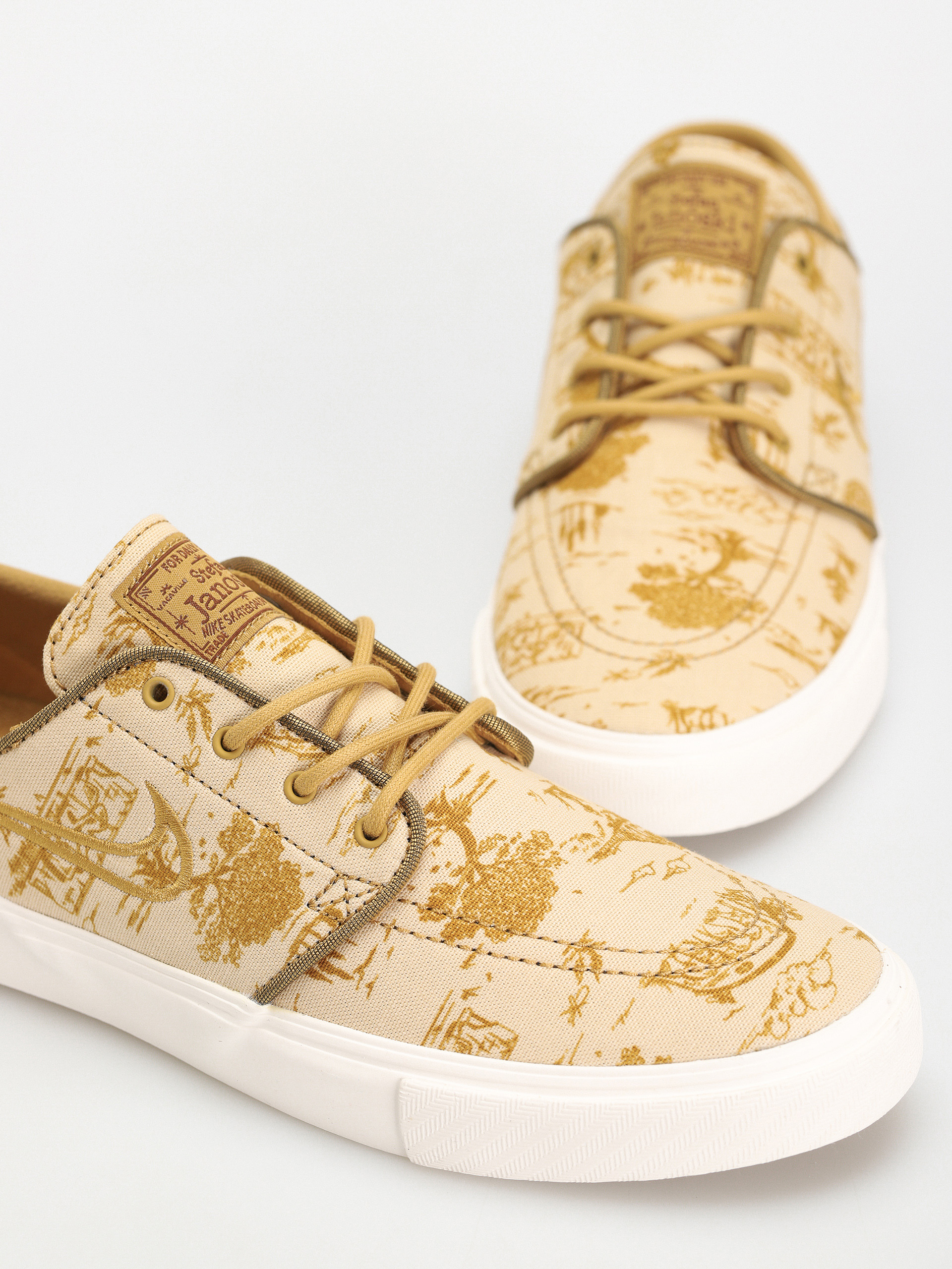 Обувки Nike SB Zoom Janoski Og+ Premium (sesame/flt gold bronzine sail)
