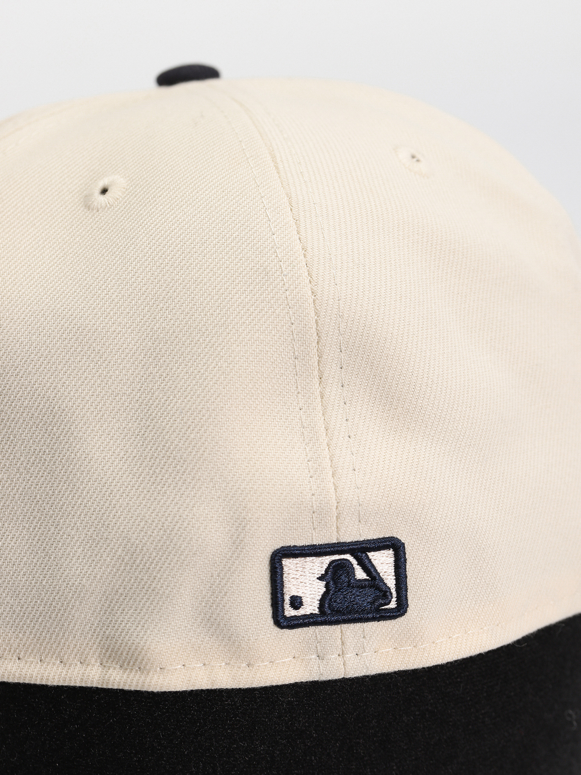 Шапка с козирка New Era Team Colour 59Fifty New York Yankees (ivory/navy)