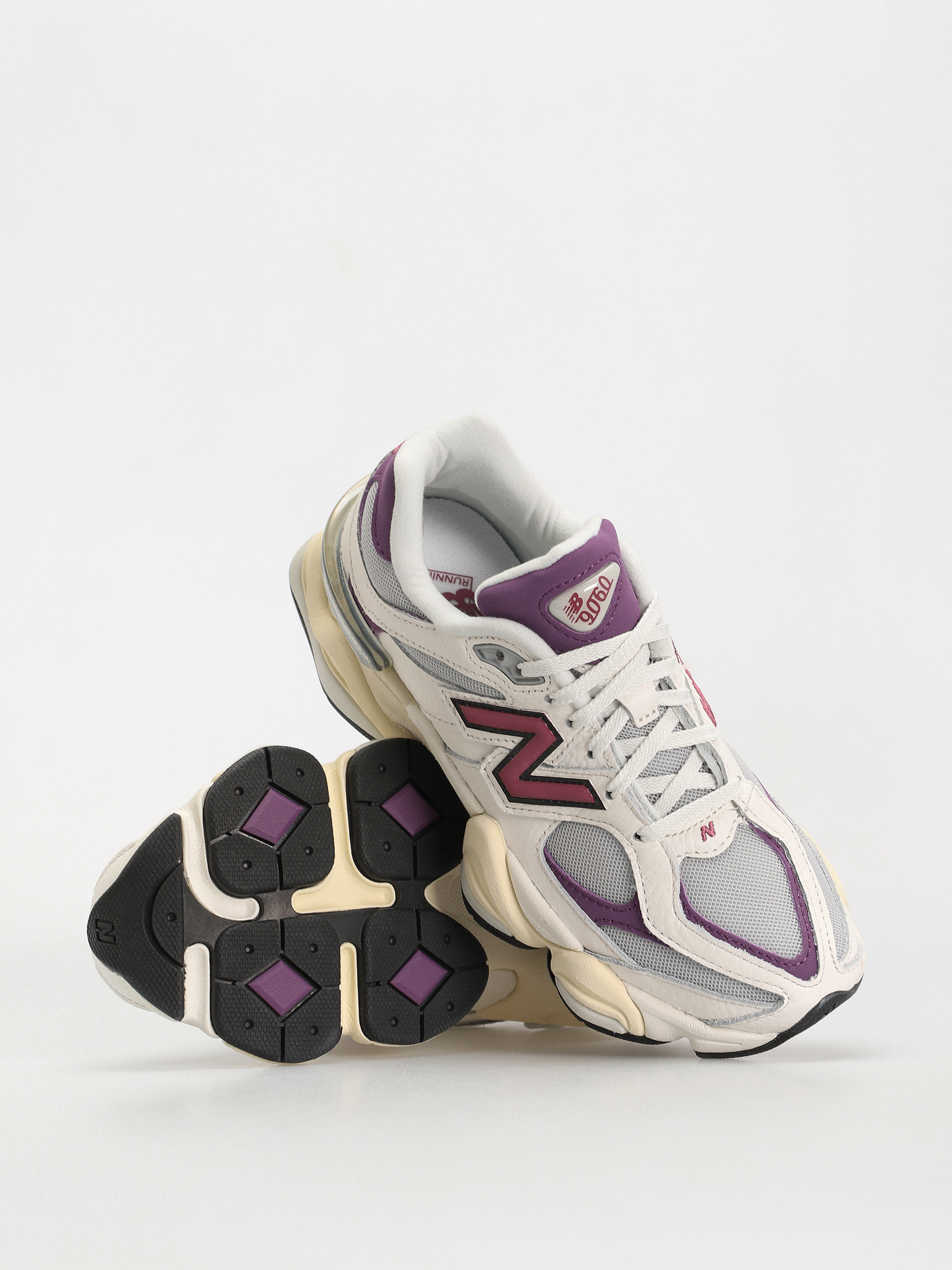 Обувки New Balance 9060 (sea salt purple)