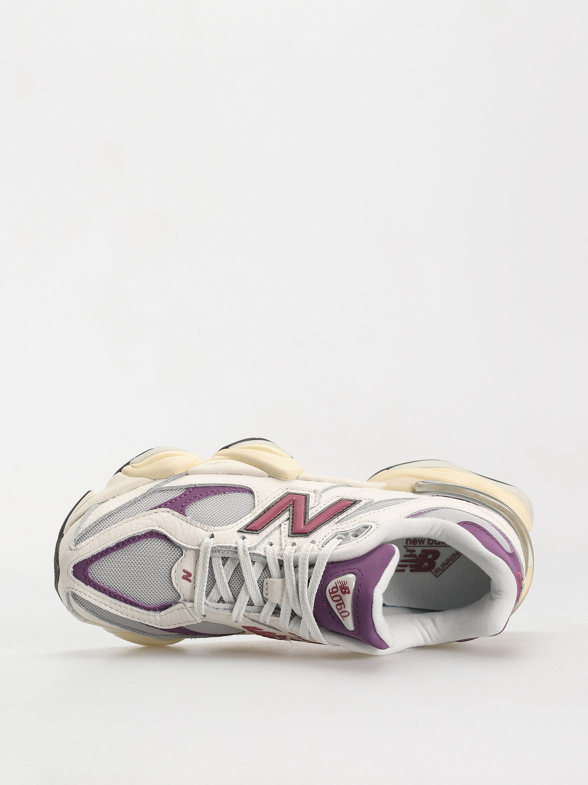 Обувки New Balance 9060 (sea salt purple)