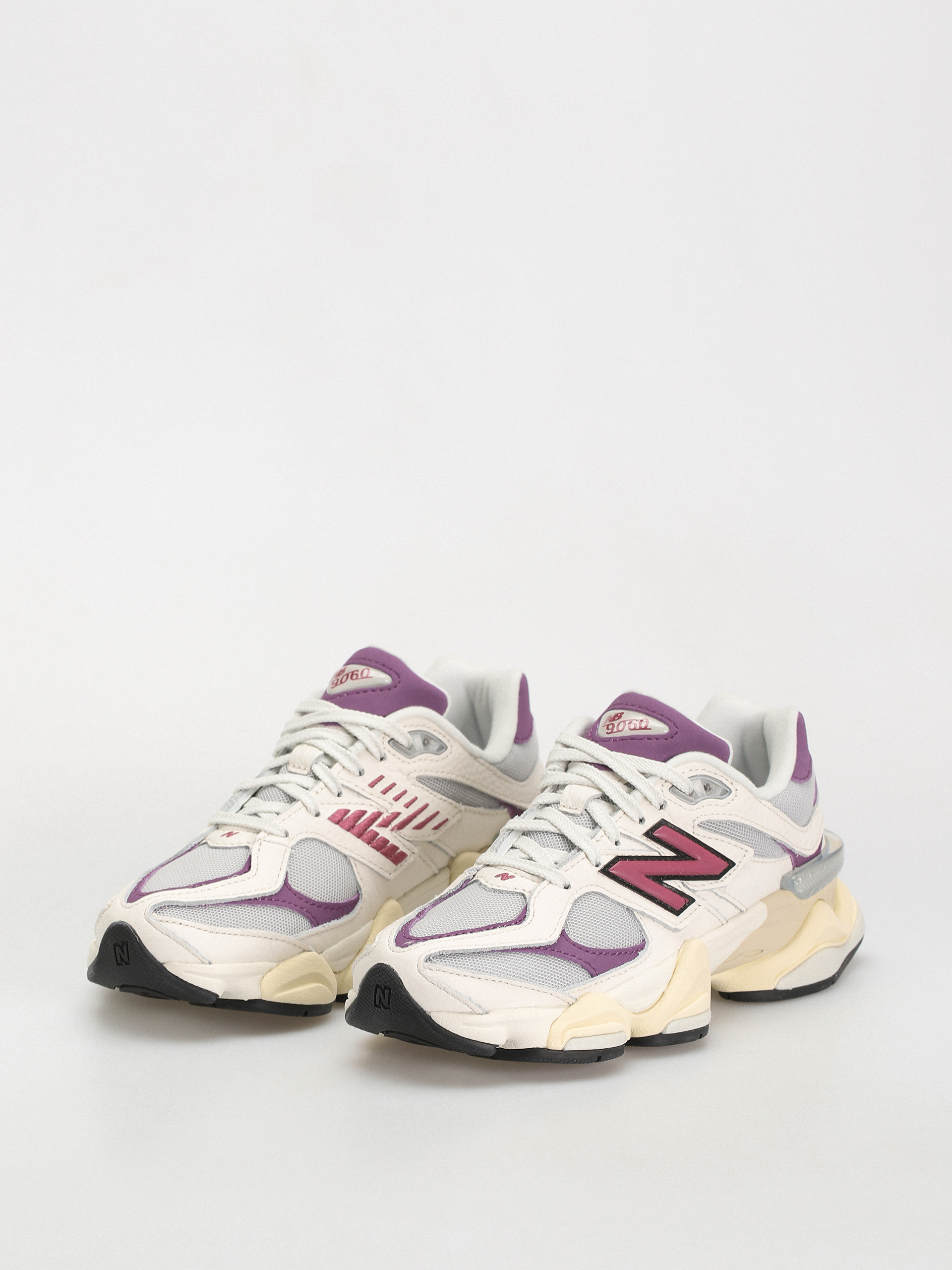 Обувки New Balance 9060 (sea salt purple)