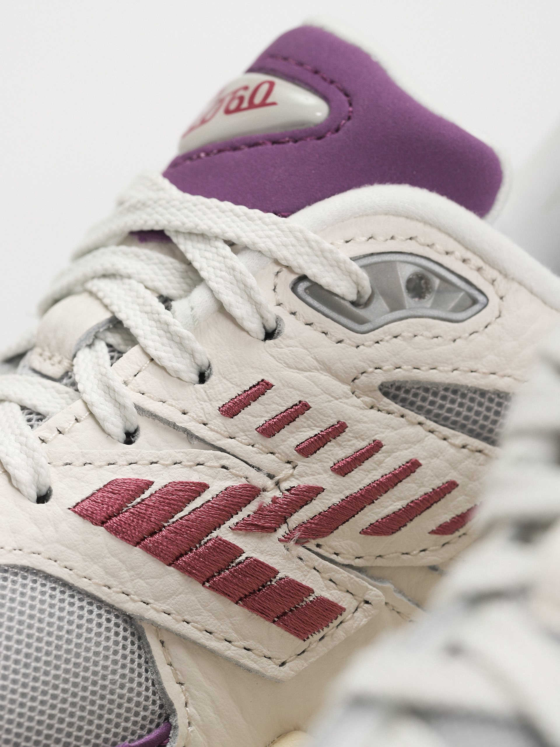 Обувки New Balance 9060 (sea salt purple)