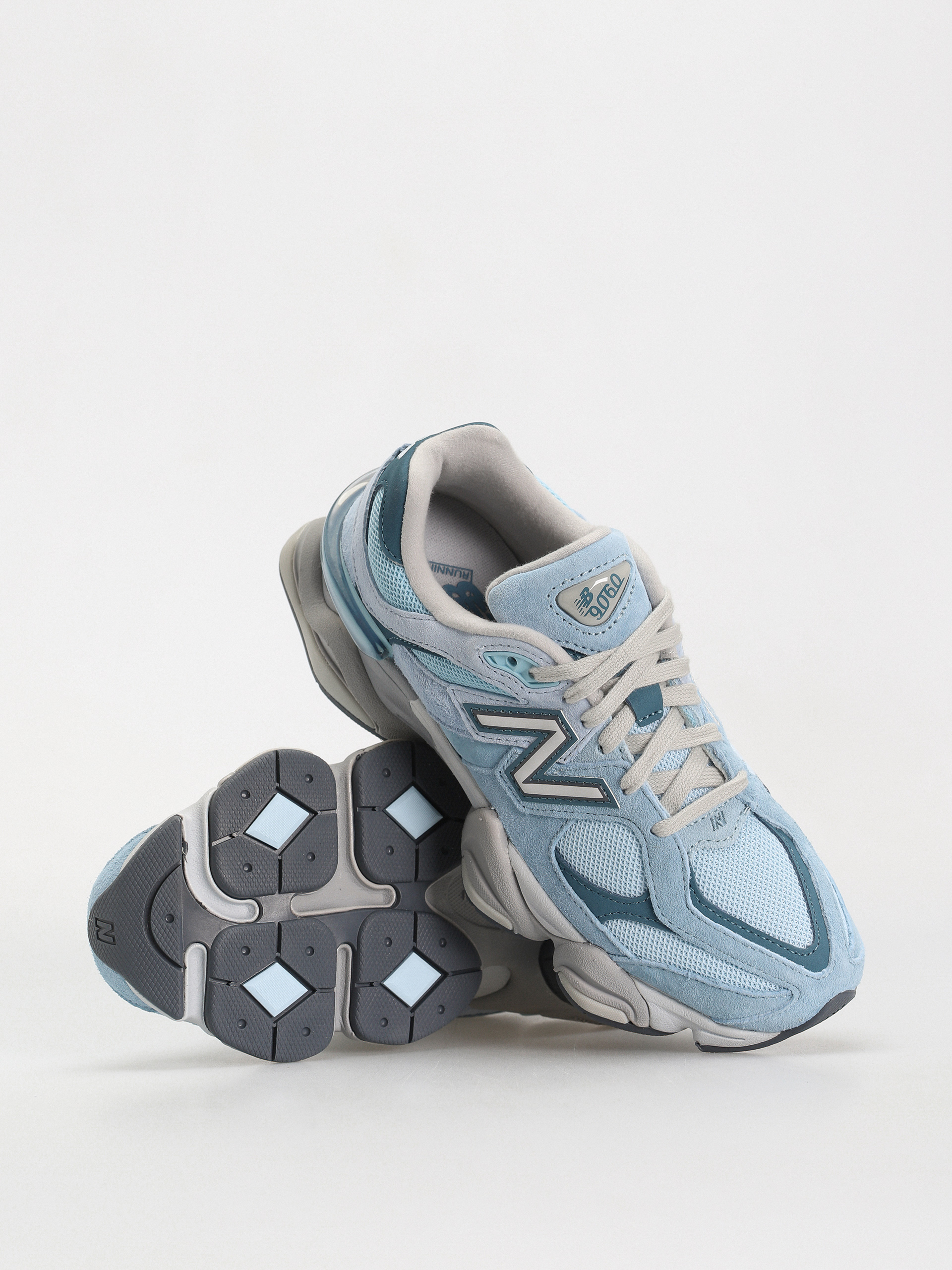 Обувки New Balance 9060 (chrome blue)