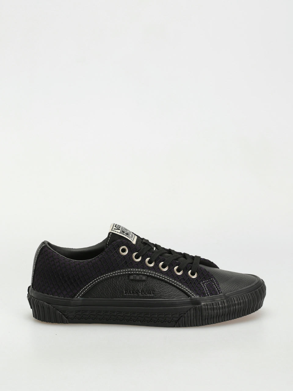 Обувки Vans X Pass Port Skate Lampin (pass-port black/purple)