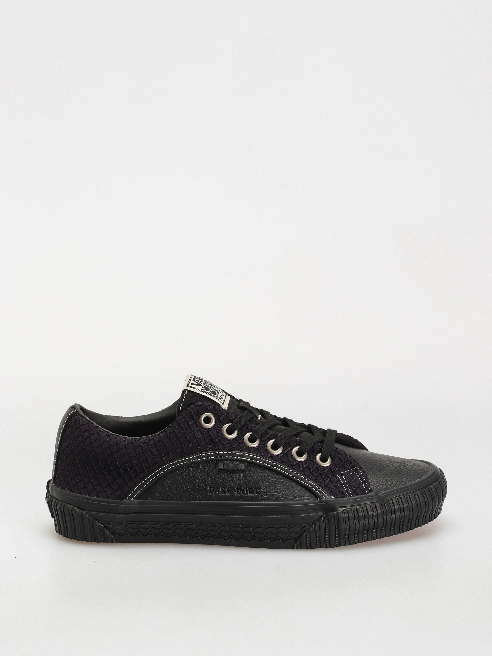 Обувки Vans X Pass Port Skate Lampin (pass-port black/purple)