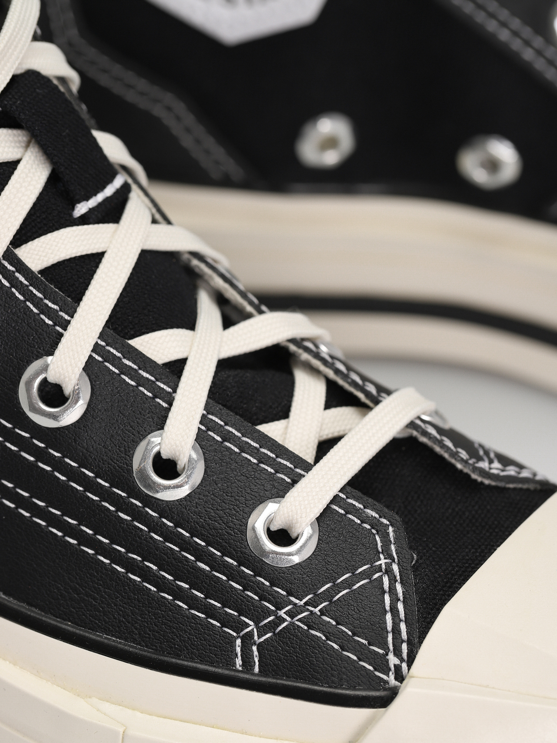Кецове Converse Chuck 70 De Luxe Squared Hi (black)