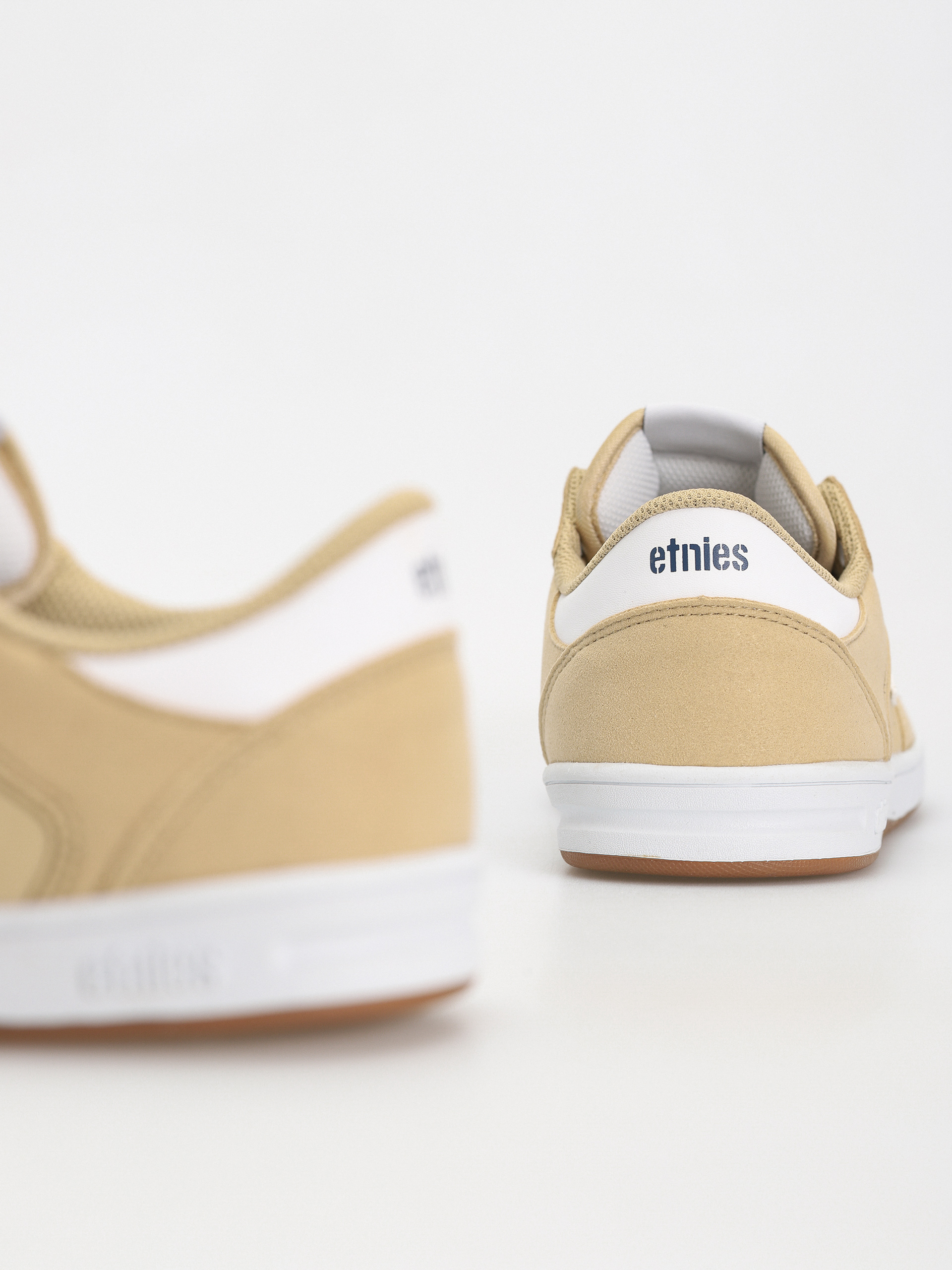 Обувки Etnies Windrow (tan/white/gum)