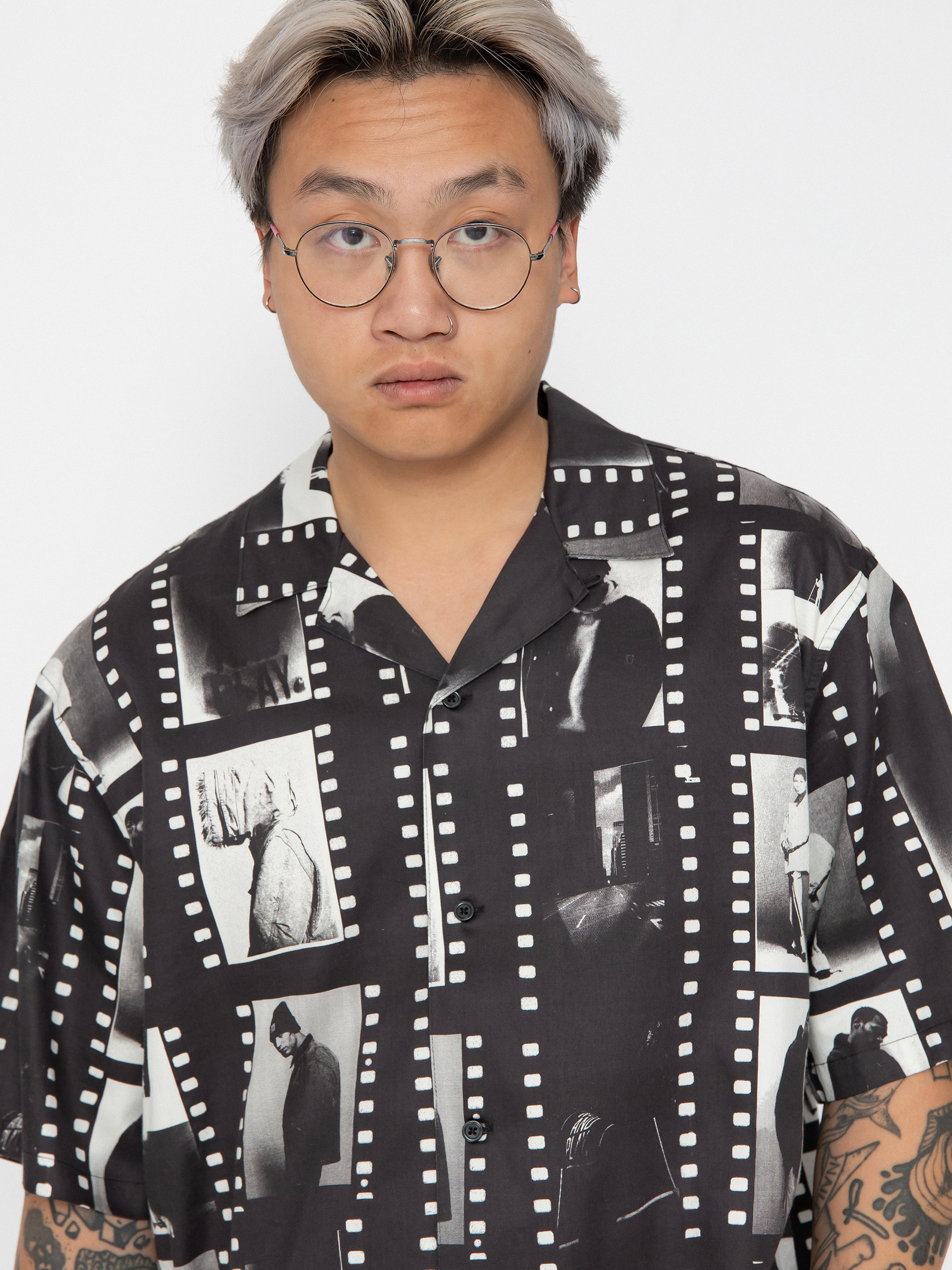 Риза Carhartt WIP Photo Strip (photo strip print/black/white)