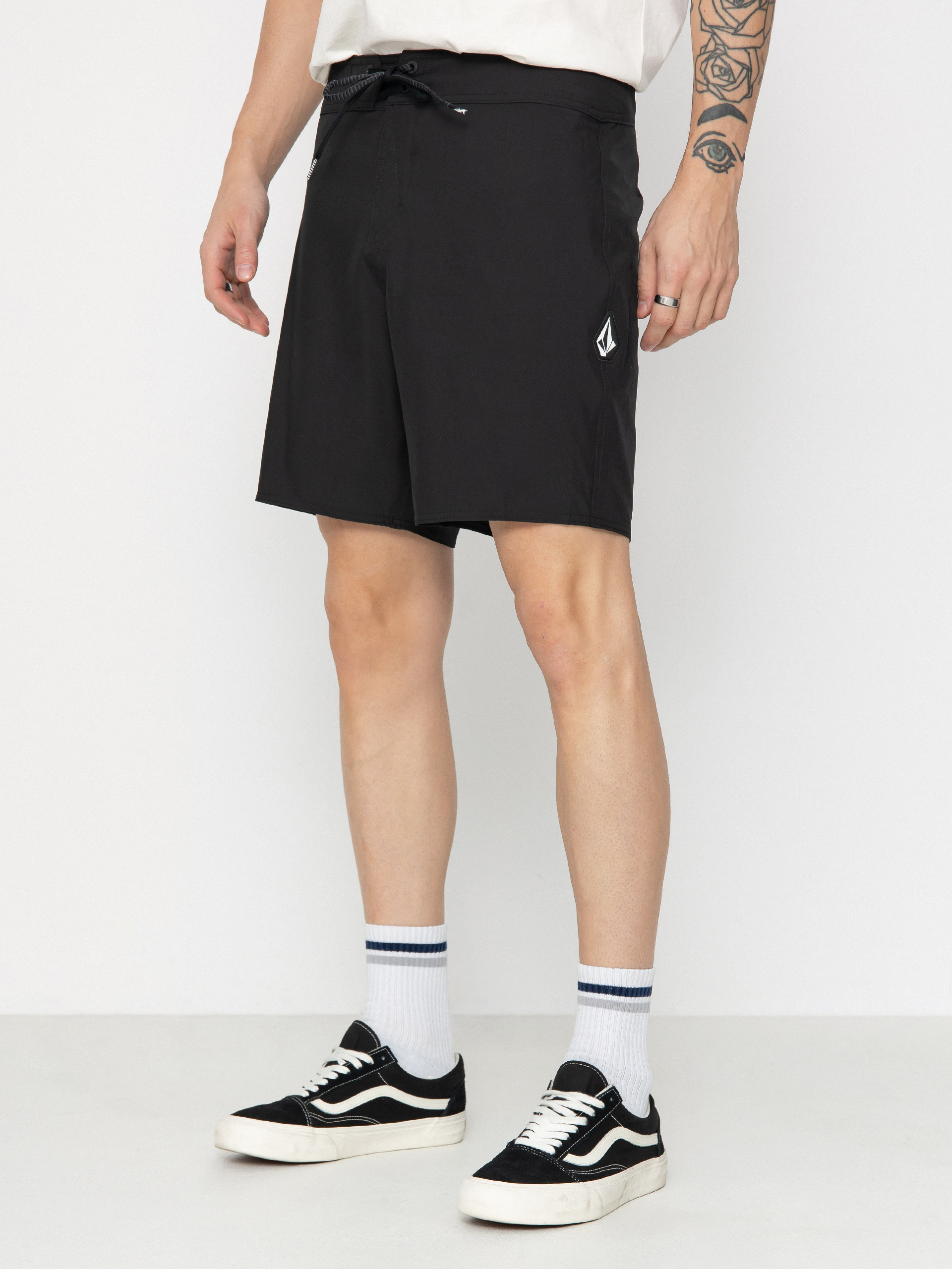 u041fu043bu0430u0436u043du0438 u043au044au0441u0438 u043fu0430u043du0442u0430u043bu043eu043du0438 Volcom Lido Solid Mod 18 (black)