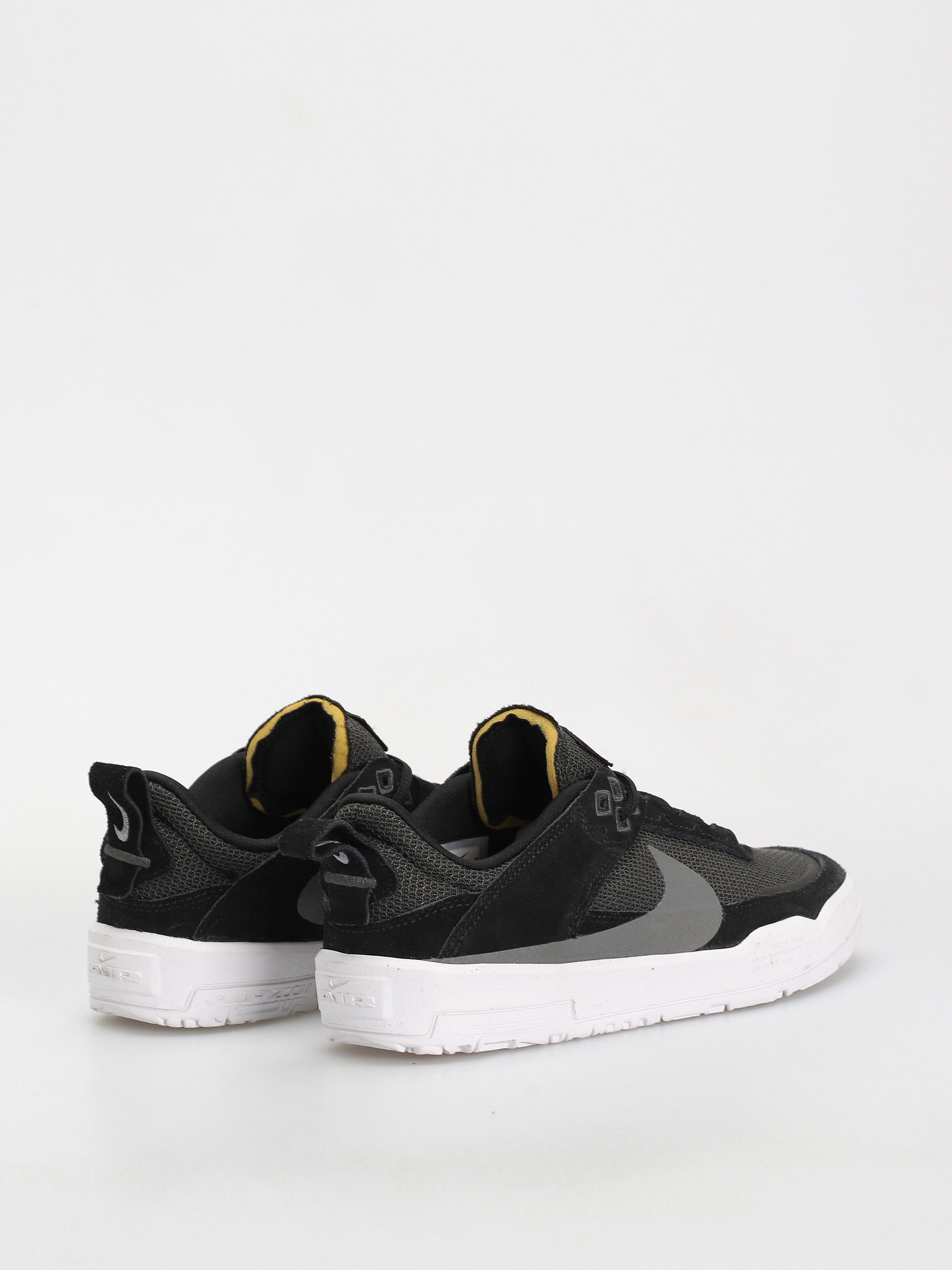 Обувки Nike SB Day One JR (black/cool grey anthracite alchemy pink)