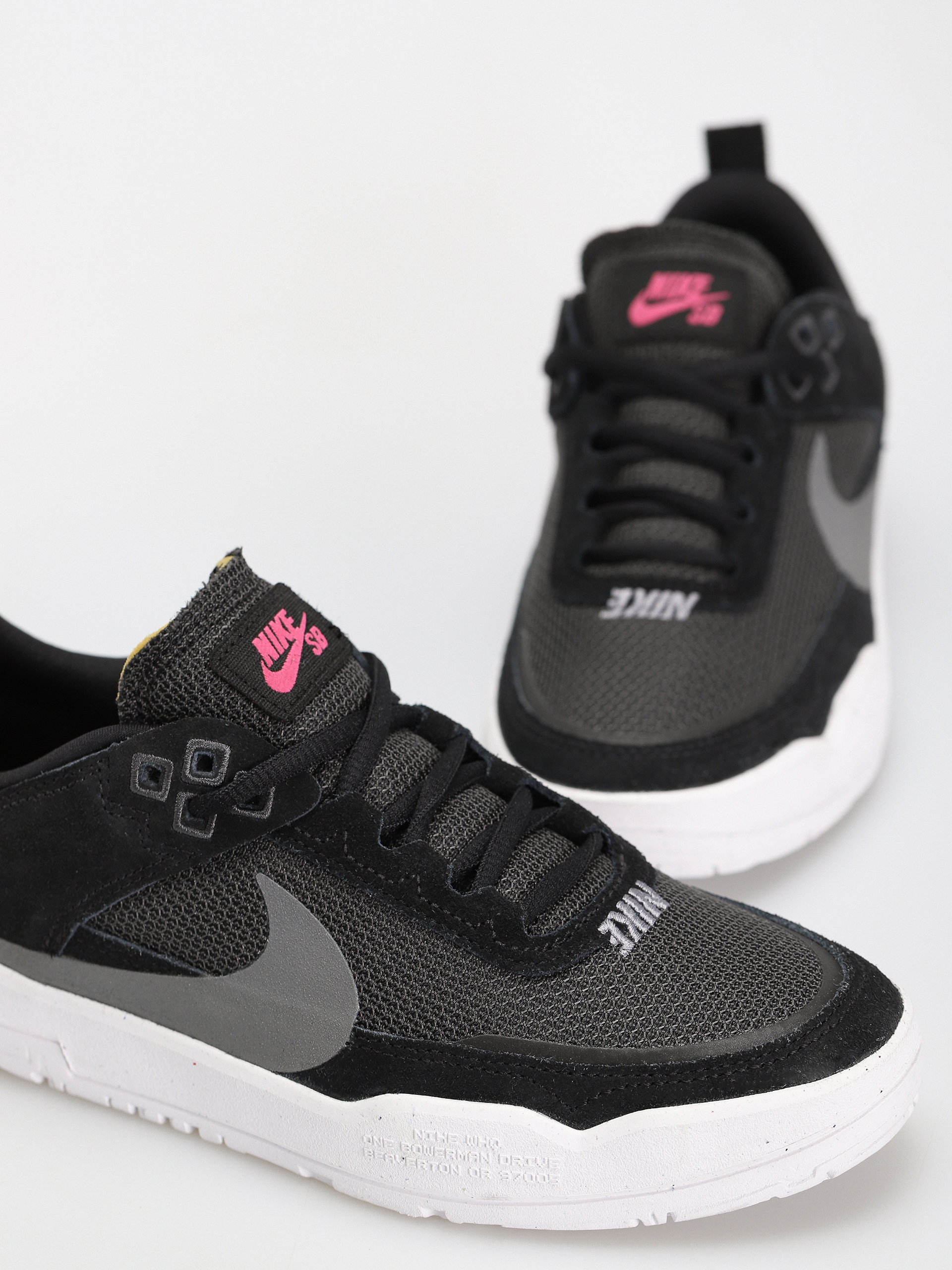 Обувки Nike SB Day One JR (black/cool grey anthracite alchemy pink)