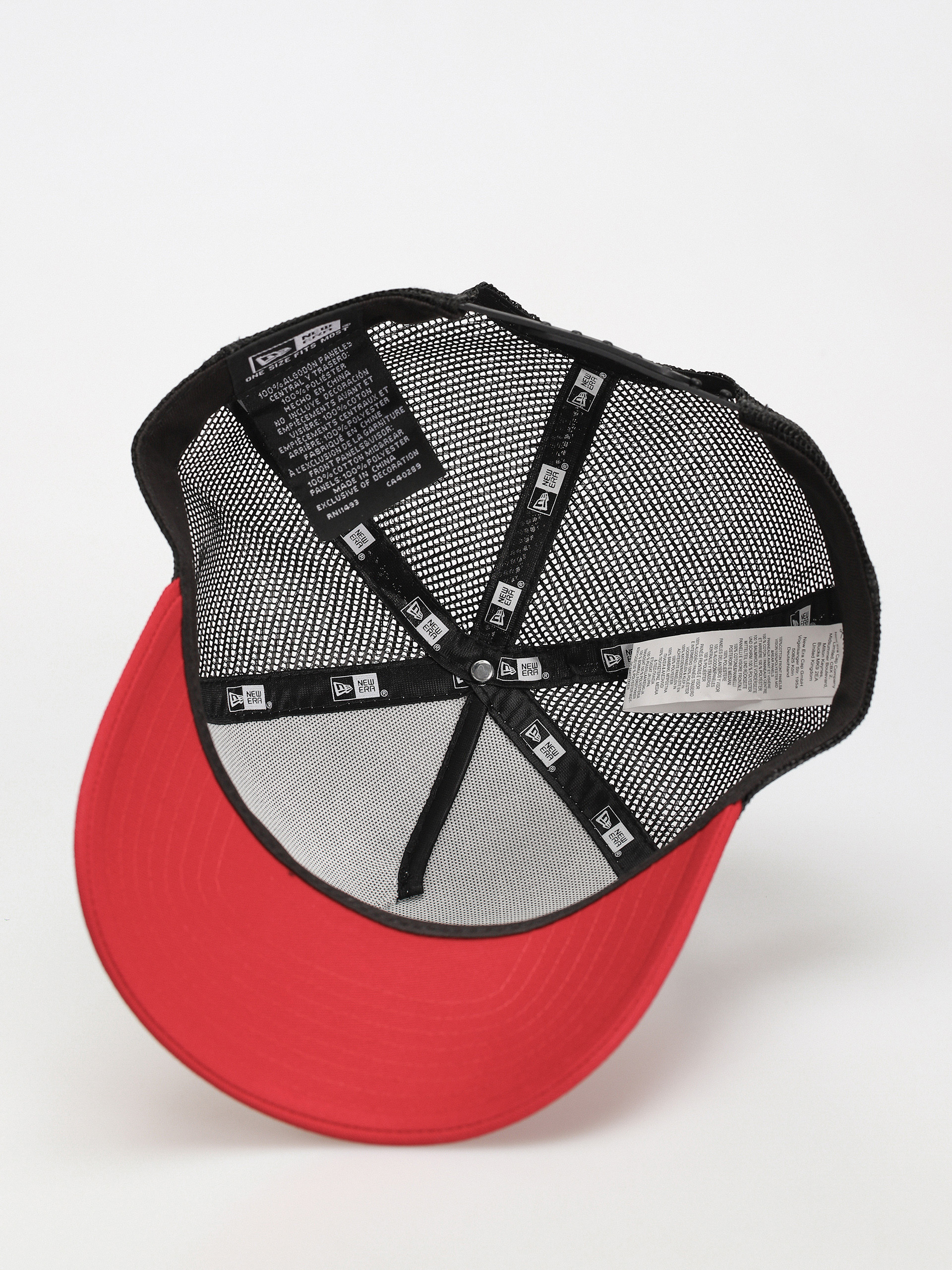 Шапка с козирка New Era Rhinestone Trucker Wmn (black/red)