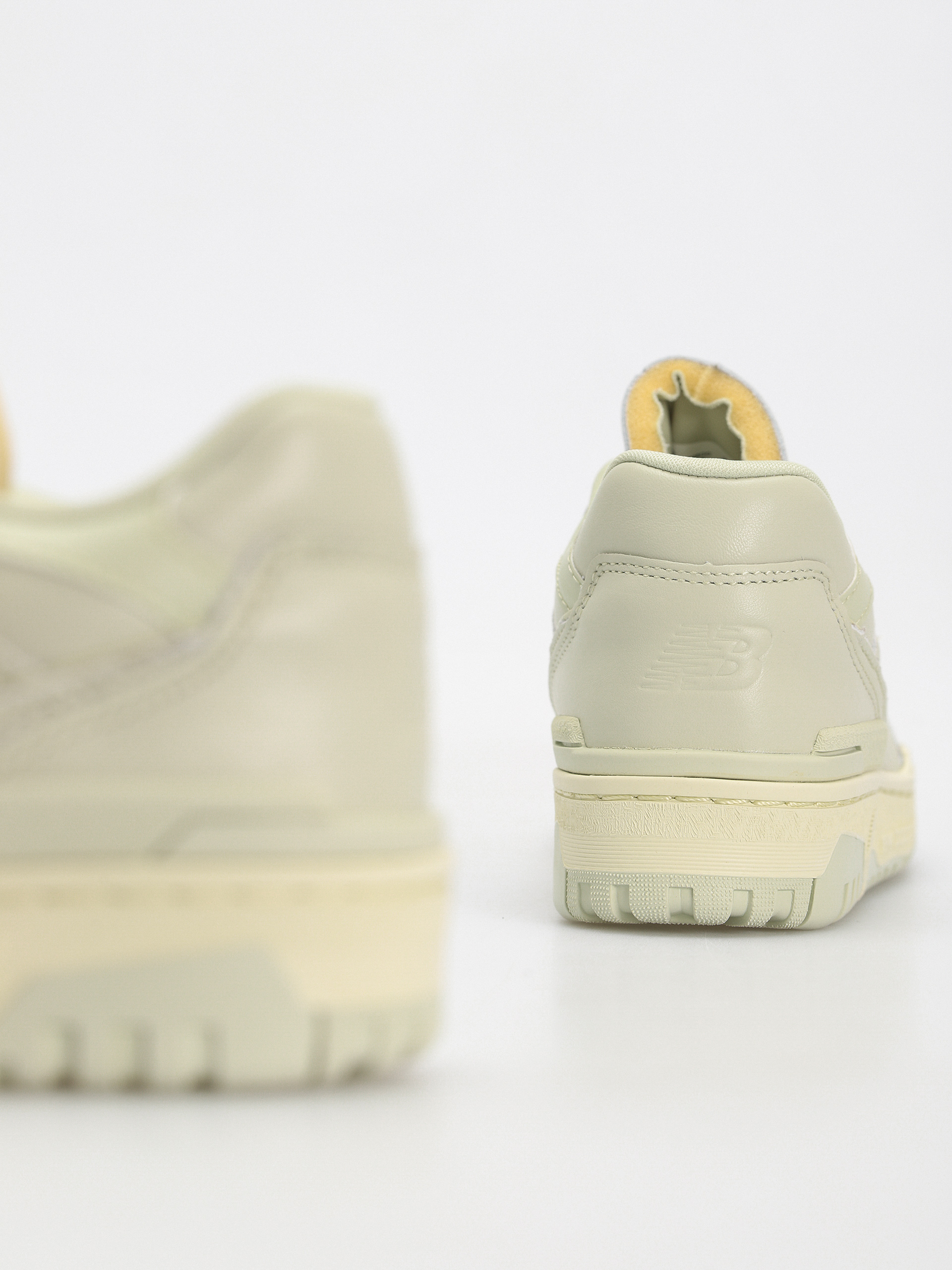 Обувки New Balance 550 (salted green)