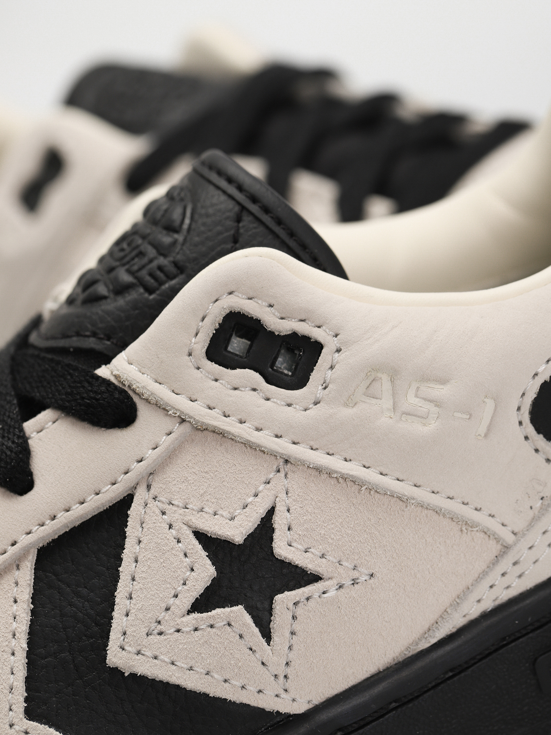 Обувки Converse As 1 Pro Ox (off white/black)