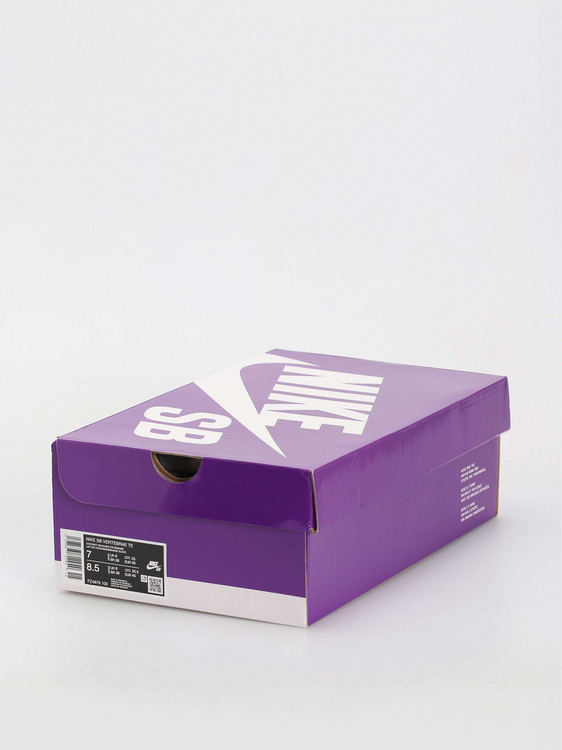 Обувки Nike SB Vertebrae Te (coconut milk/jade ice sesame flt gold)