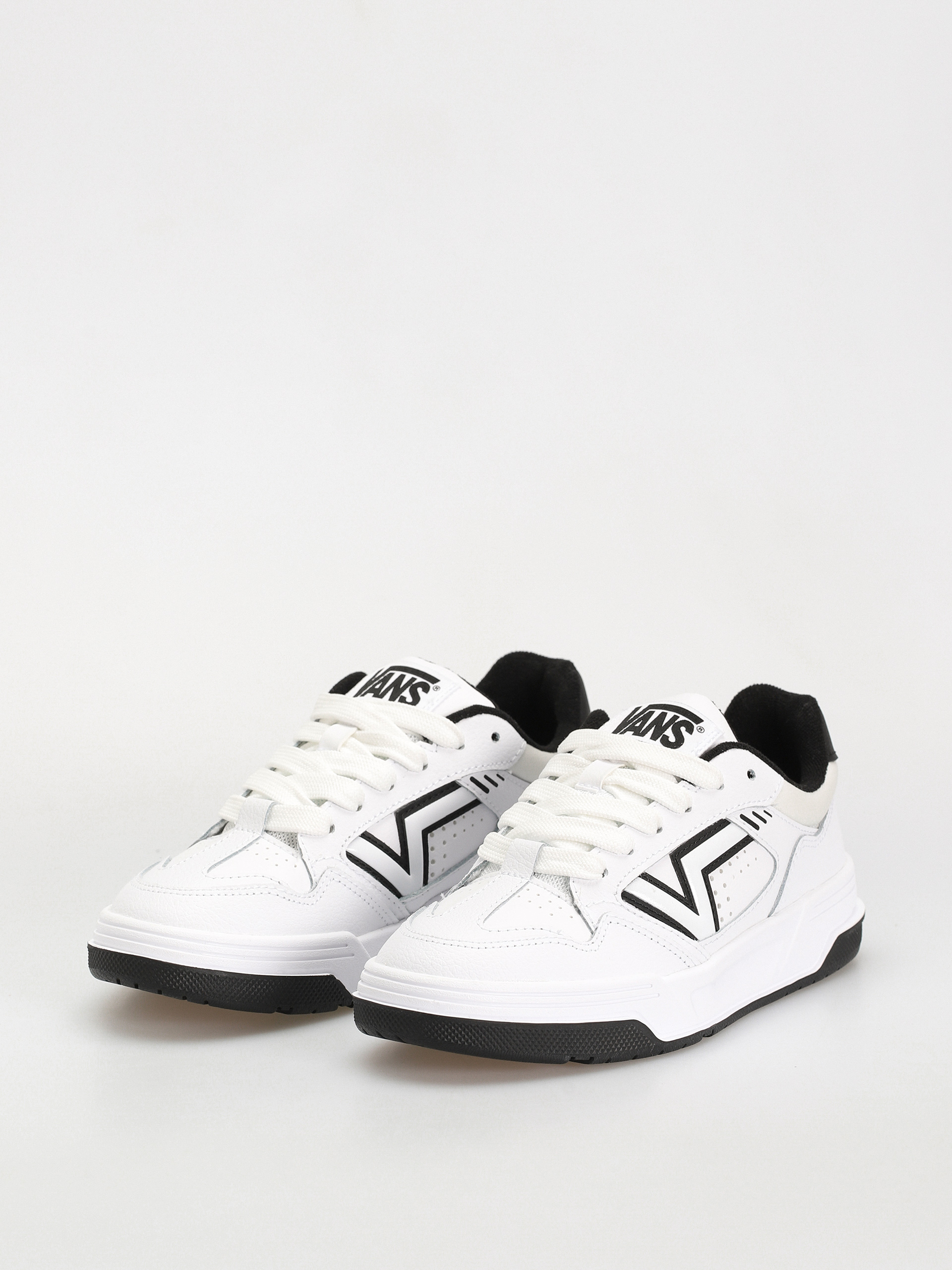 Обувки Vans Upland (white/black)