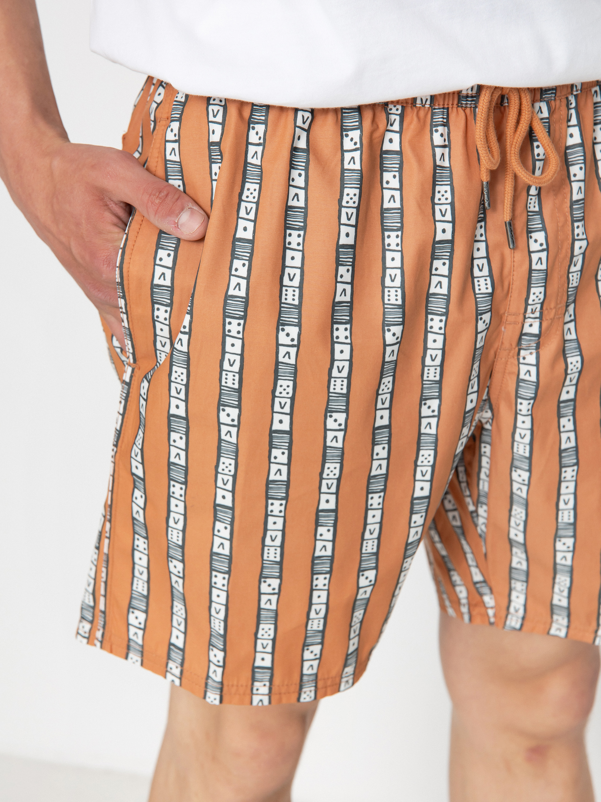 Плажни къси панталони RVCA Perry Elastic (adobe)