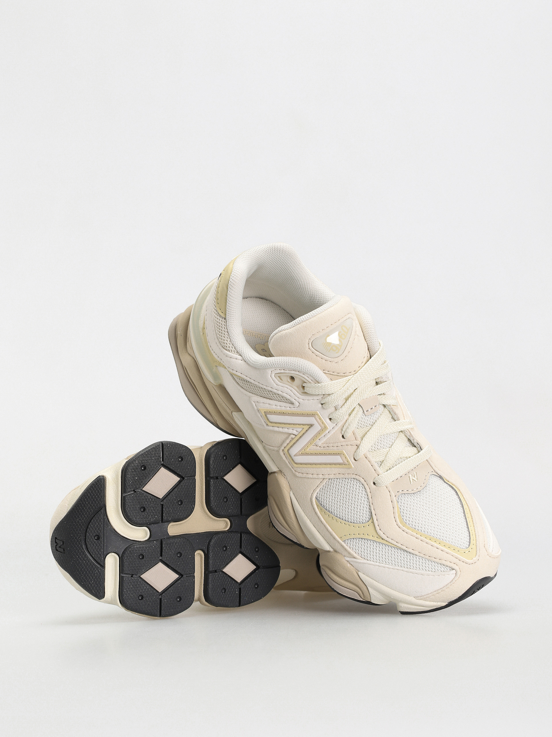 Обувки New Balance 9060 JR (sea salt)