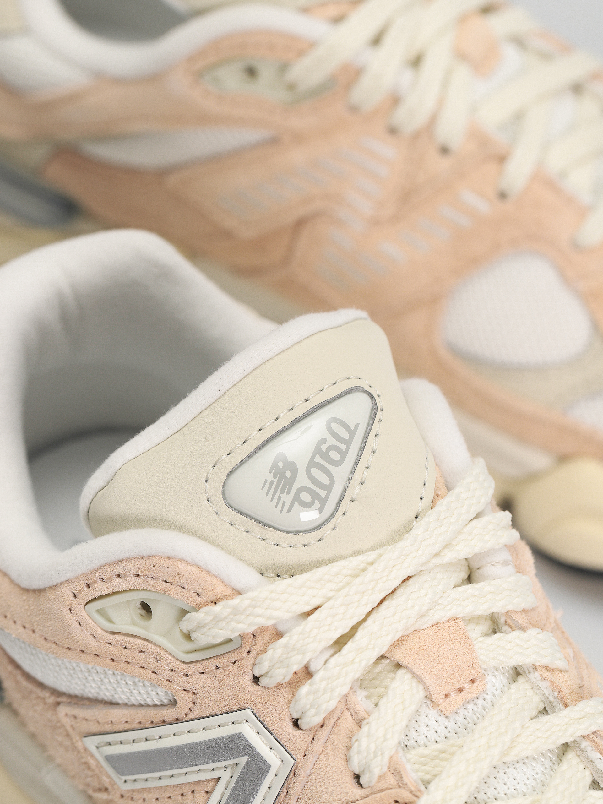 Обувки New Balance 9060 (vintage rose)