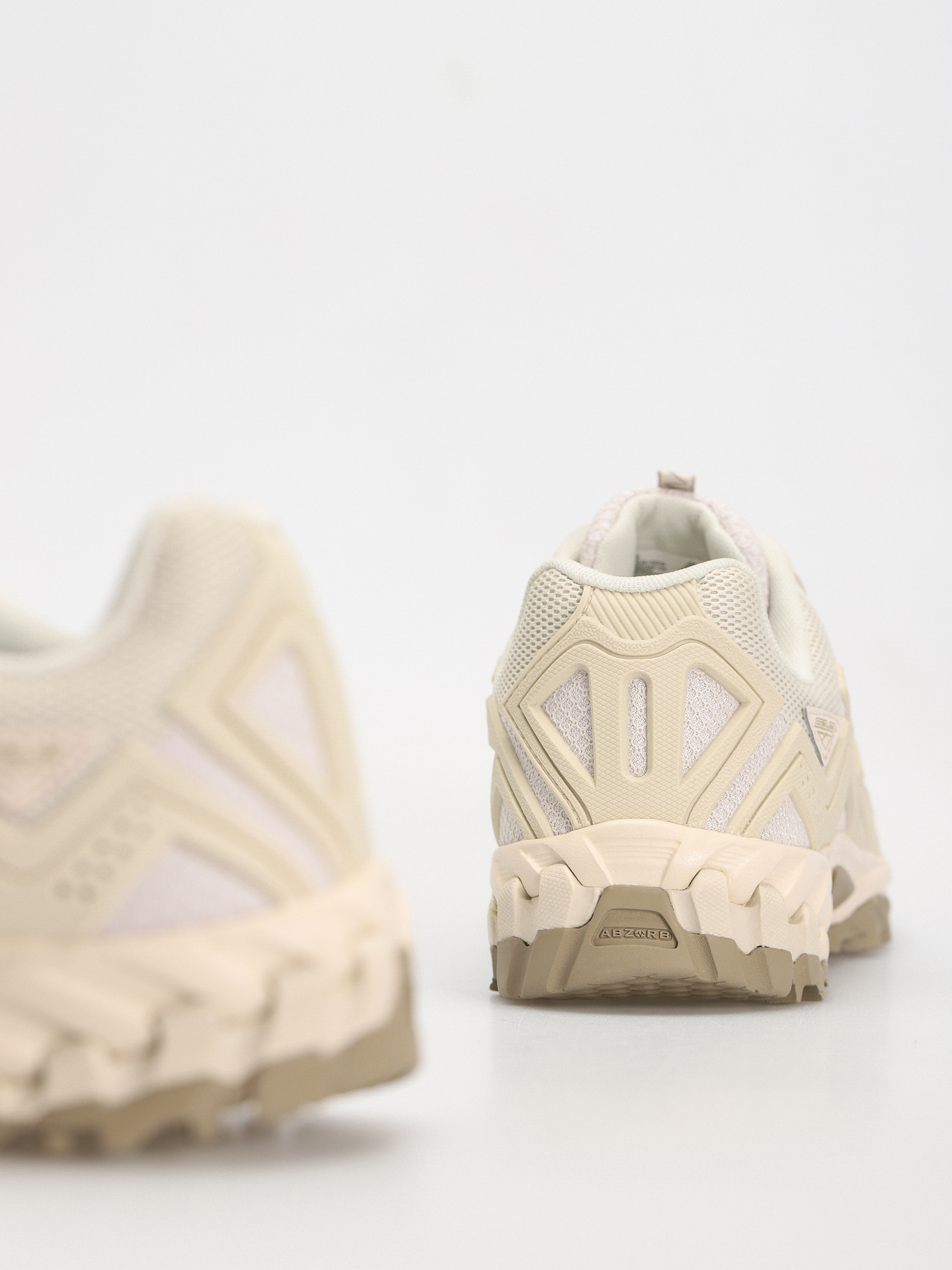 Обувки New Balance 610 (beige)