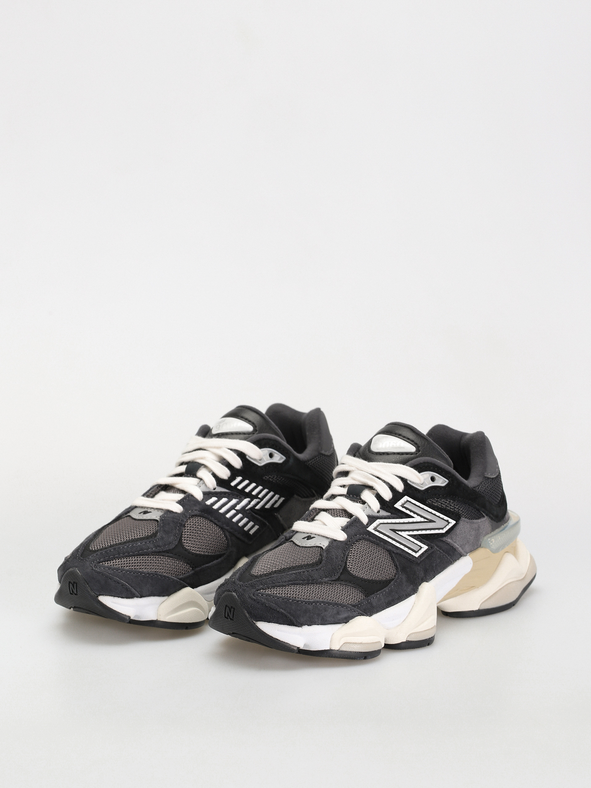 Обувки New Balance 9060 (black)