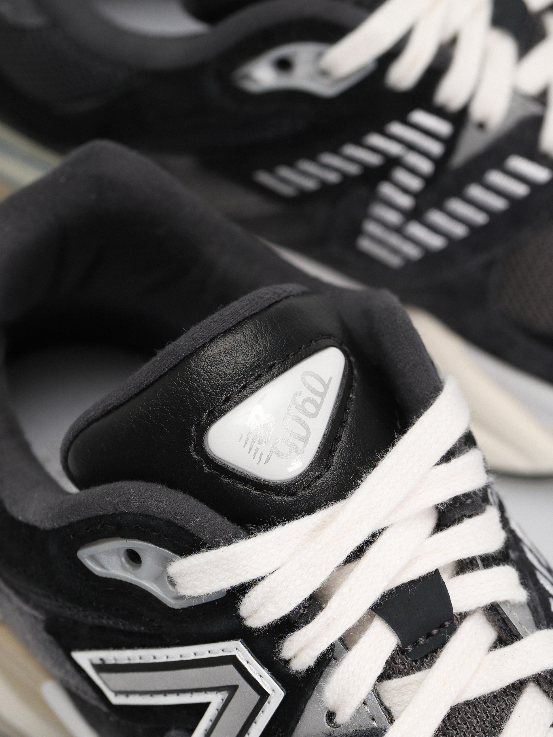 Обувки New Balance 9060 (black)