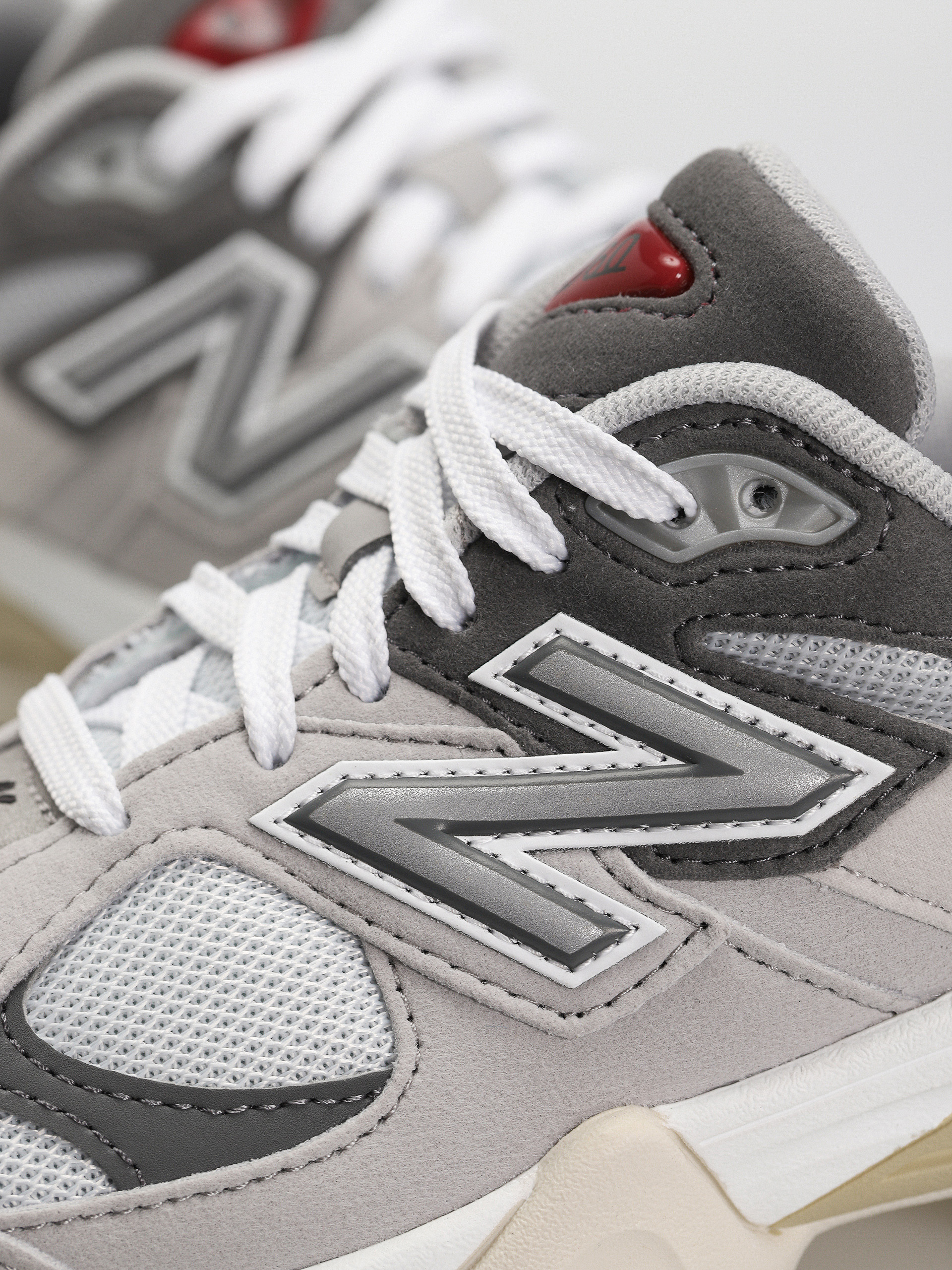 Обувки New Balance 9060 JR (raincloud)