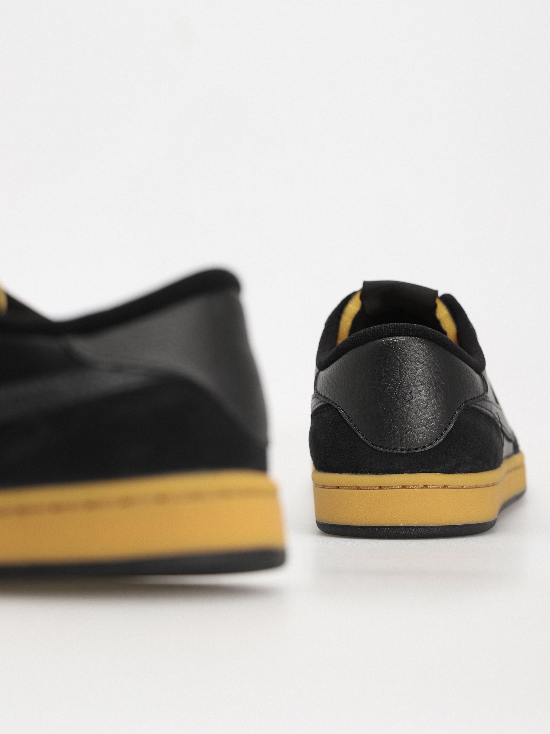 обувка Nike SB Sb Fc Classic (black/anthracite black vivid orange)